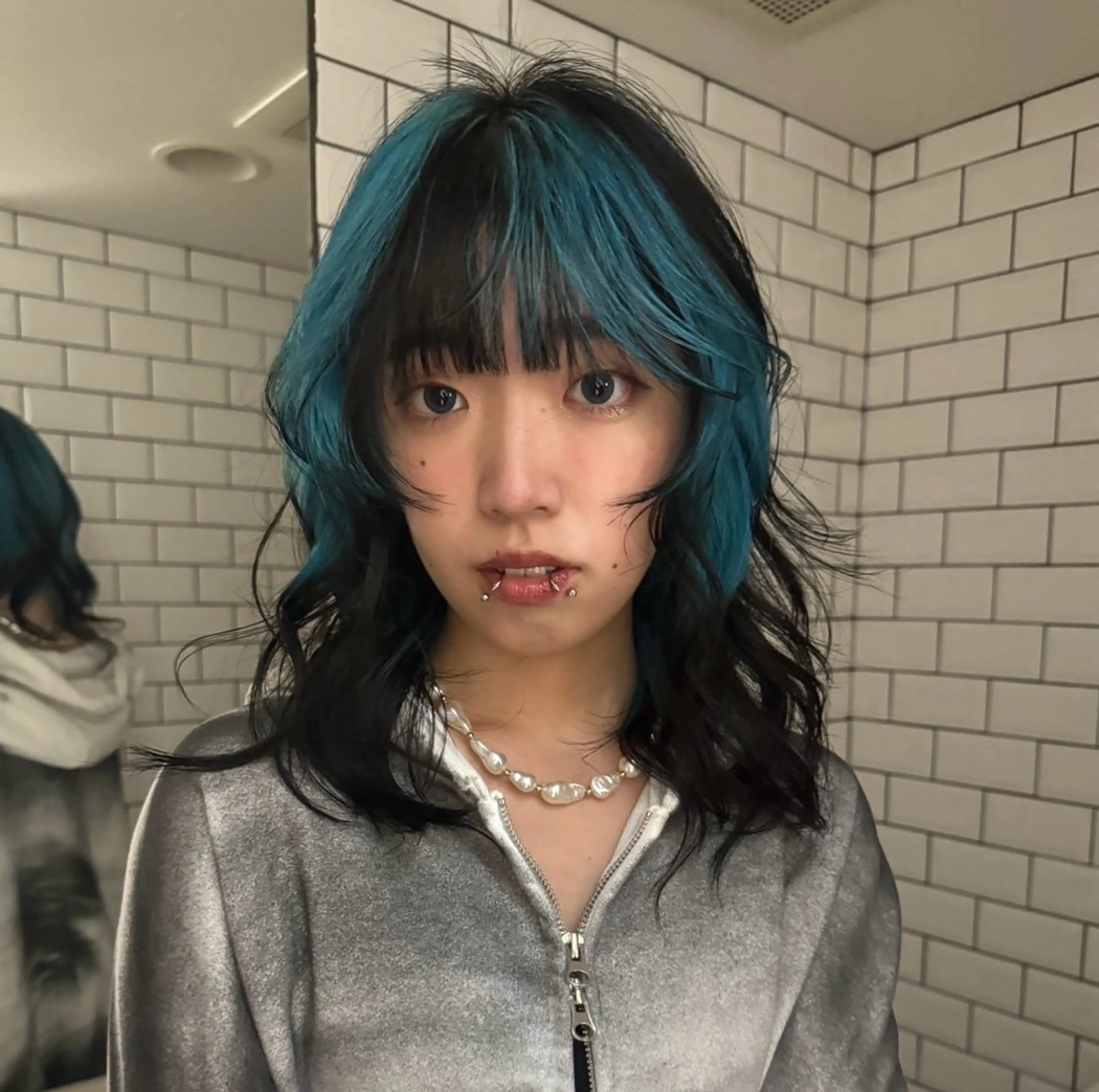 セミロング カラー ヘアカラー トリートメント こだわりハイトーン/ ケアブリーチ/岸のヘアスタイル