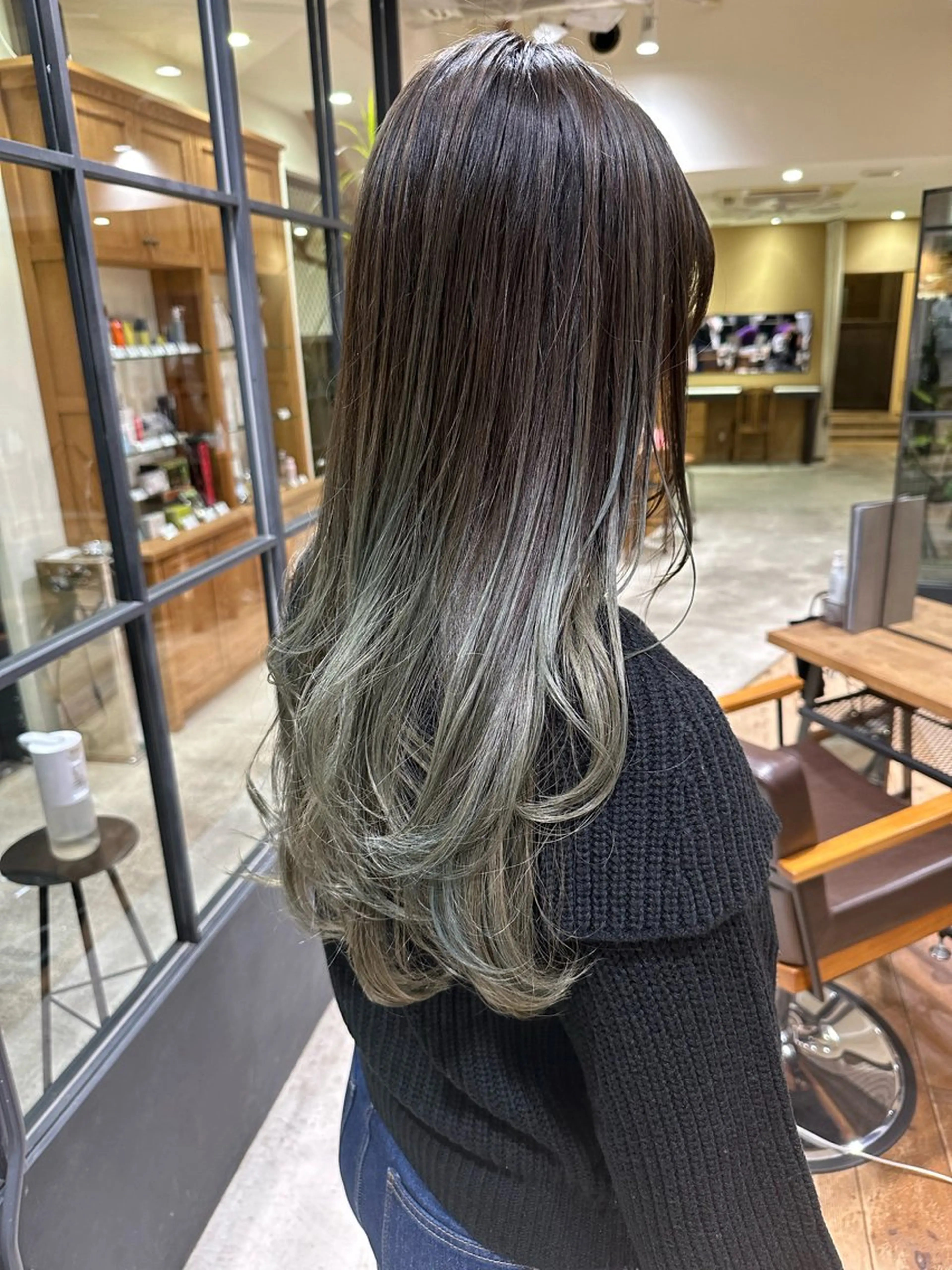 ロング カット 平野恵/透明感カラー ブリーチ/ボブのヘアスタイル