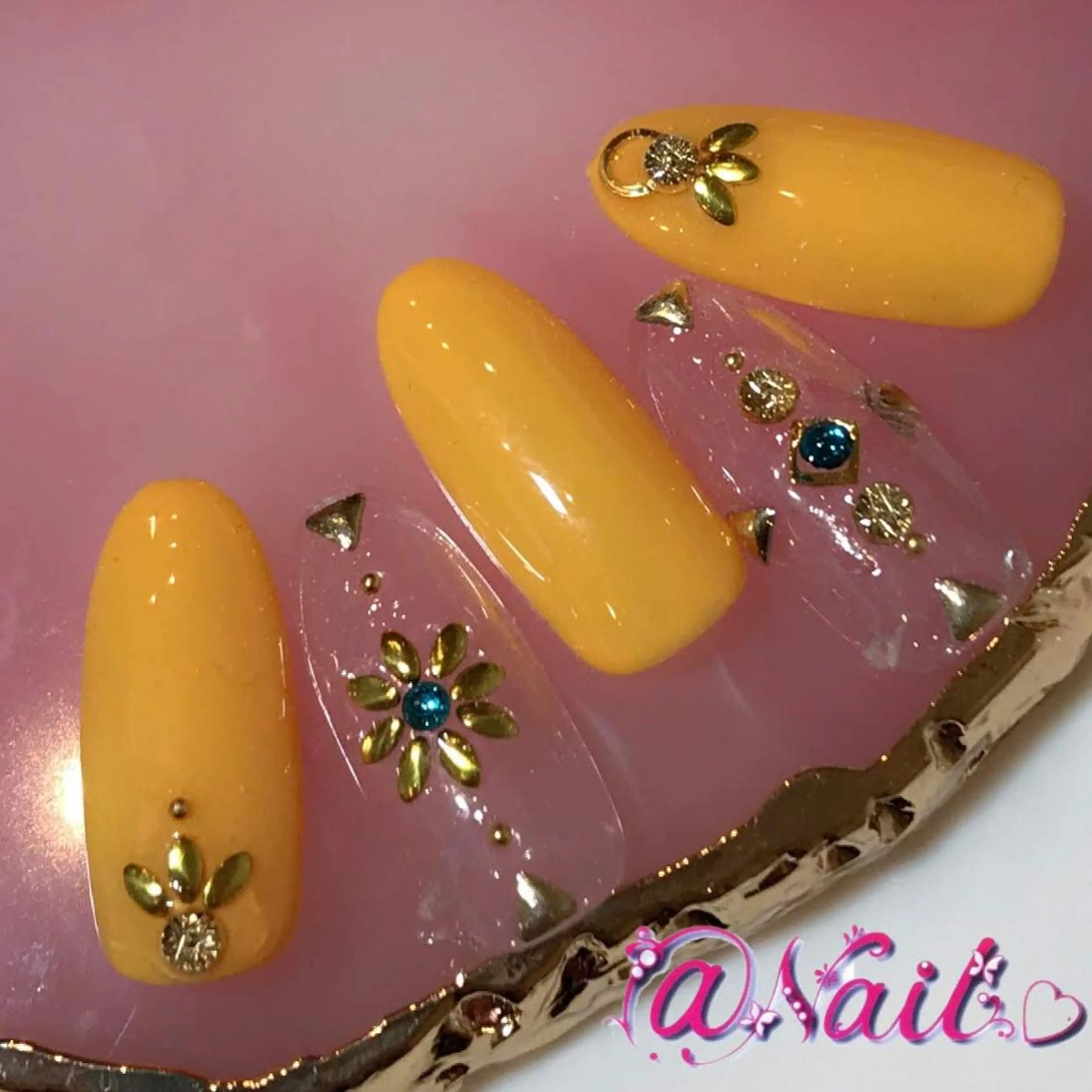 ネイル ネイルチップ 小尾 栞のネイルデザイン