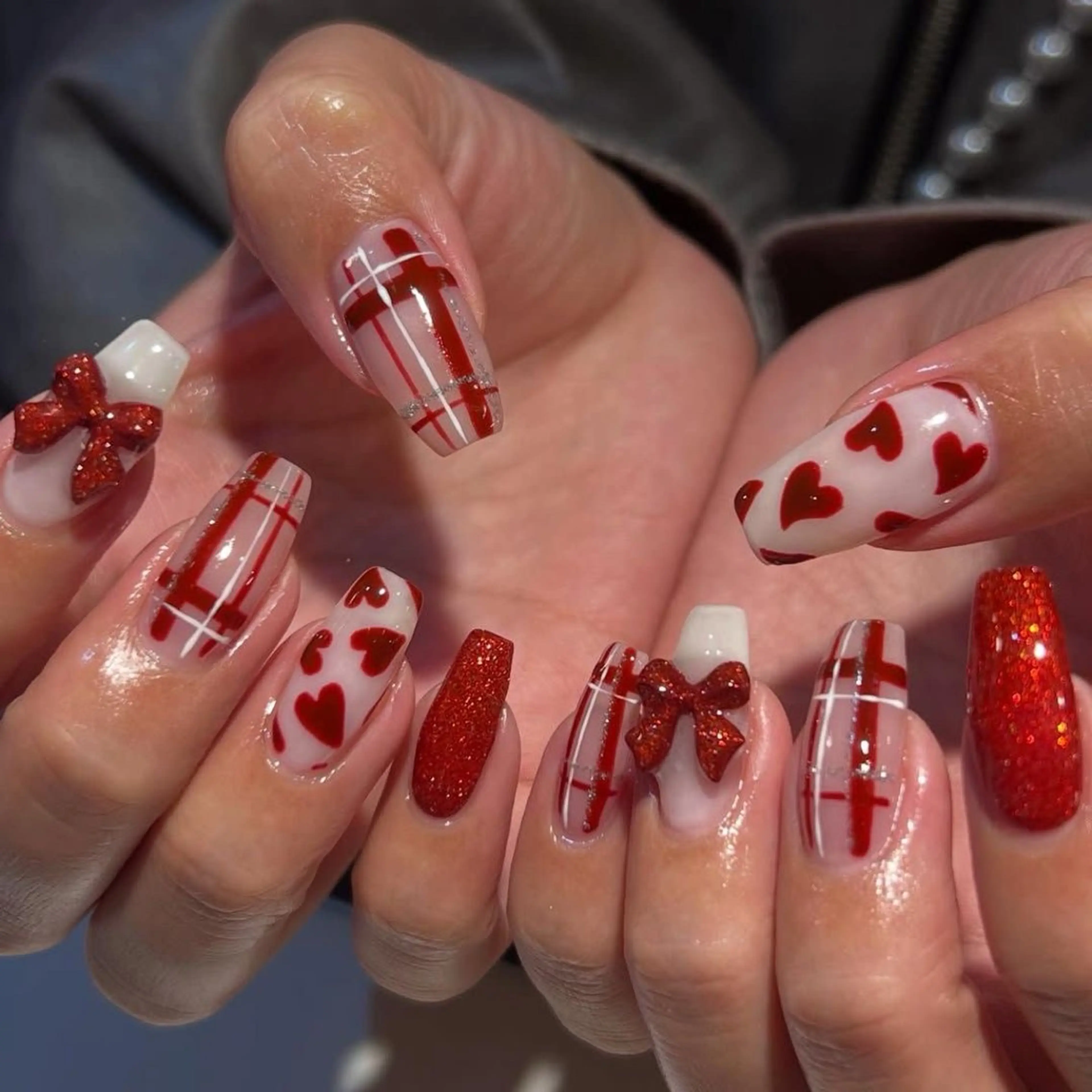 ネイル チークネイル クリアネイル ガーリー キラキラネイル 韓国ネイル Ume Nail Studioのネイルデザイン