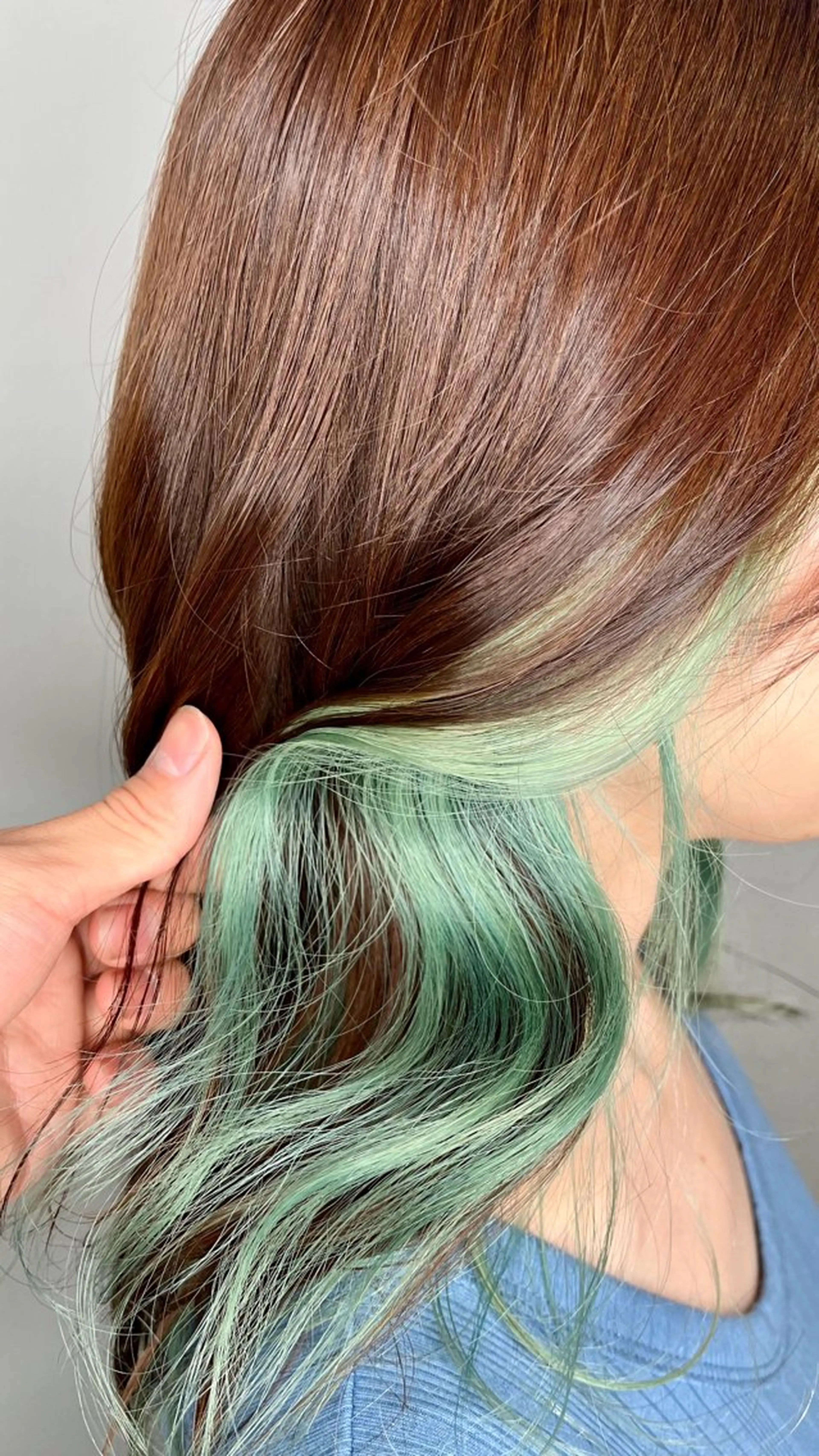 ミディアム カラー パーマ ヘアアレンジ ブリーチ インナーカラー ®️レイヤー/透明感 カラー/星野六三四のヘアスタイル