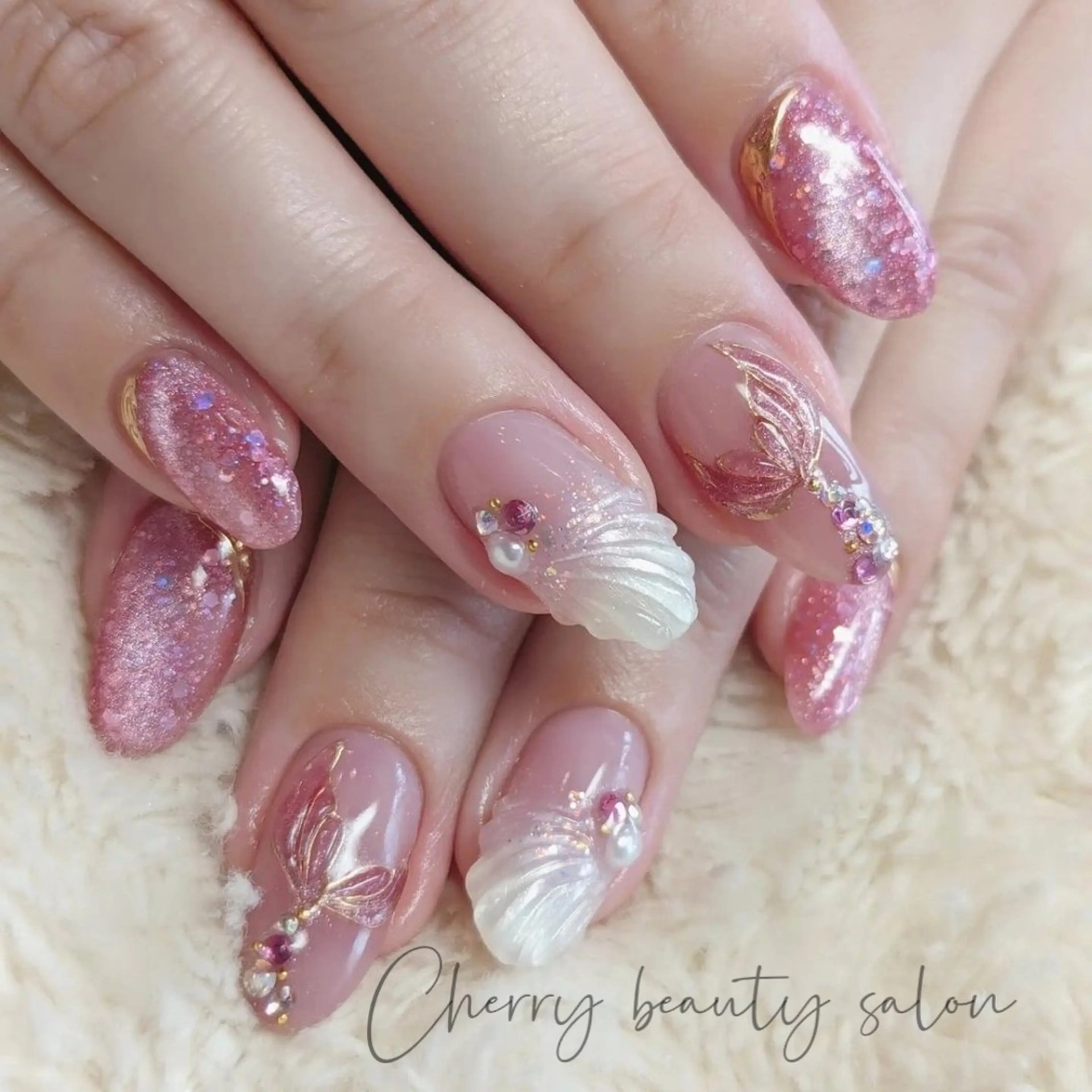 ネイル アートネイル フットネイル ジェルネイル キラキラネイル 韓国ネイル SAKURA 🍒のネイルデザイン