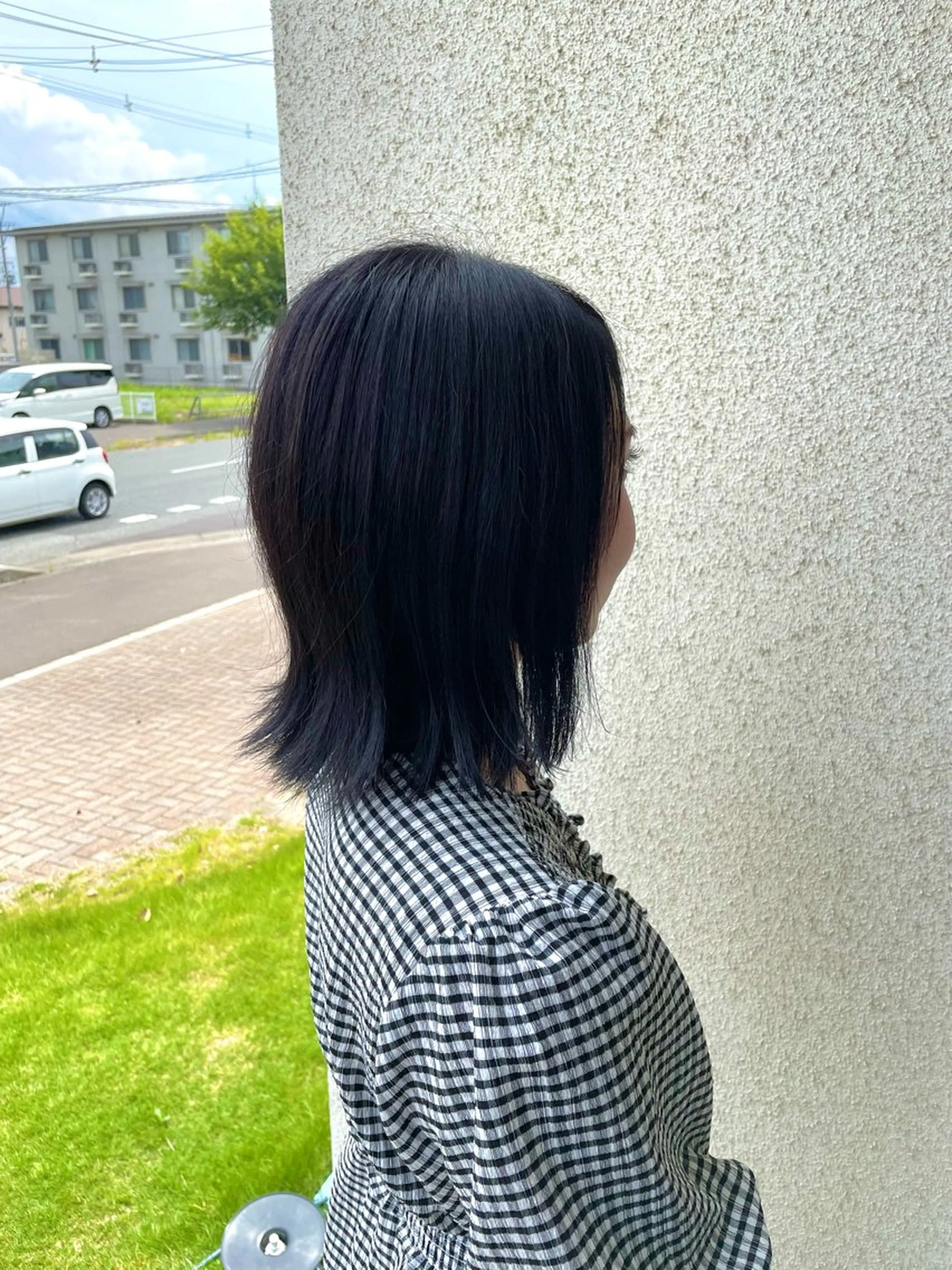 カラー 黒髪 ブルーカラー ブルーブラック ヘアカラー ヴァンキャトル所属・芳賀 風斗のヘアスタイル