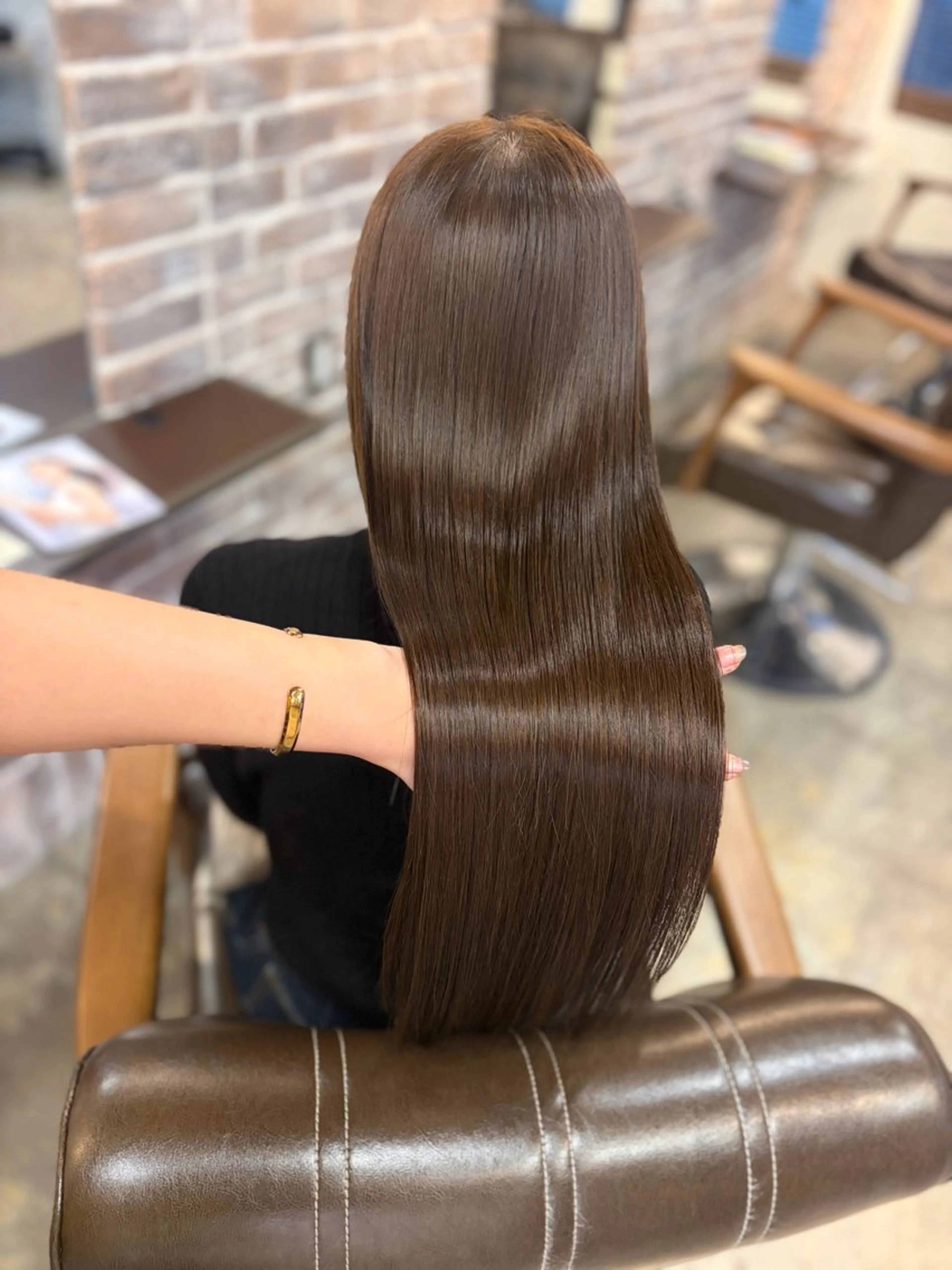 ロング カラー ベージュカラー 黒髪 ダブルカラー オリーブベージュ ヘアカラー トリートメント メンズパーマ/縮毛 矯正/徳田真緒のヘアスタイル