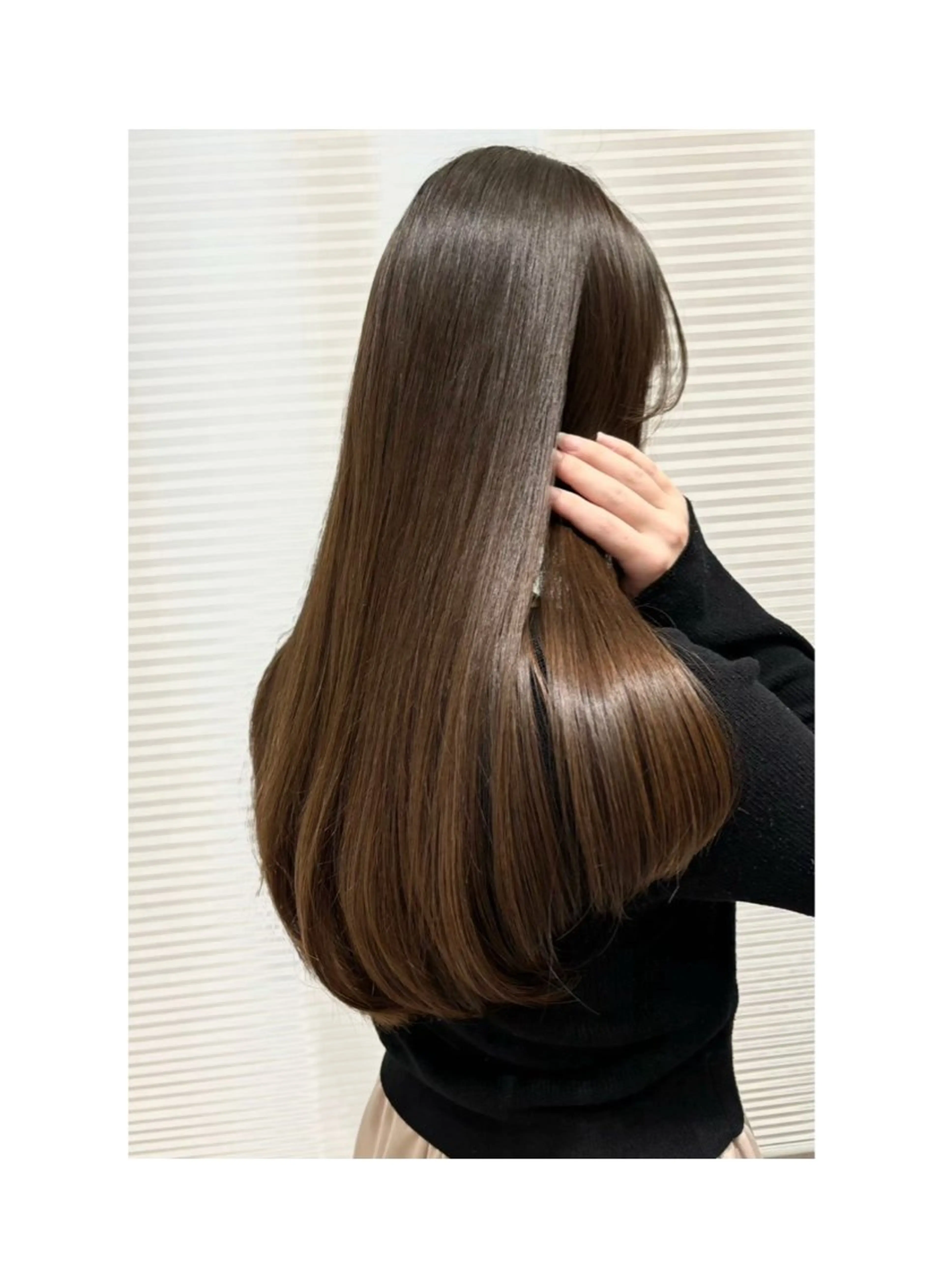 ロング 酸性ストレート hair studio Zen〜kalon所属・Jura／ハイライト ／ブリーチなしカラーのヘアスタイル