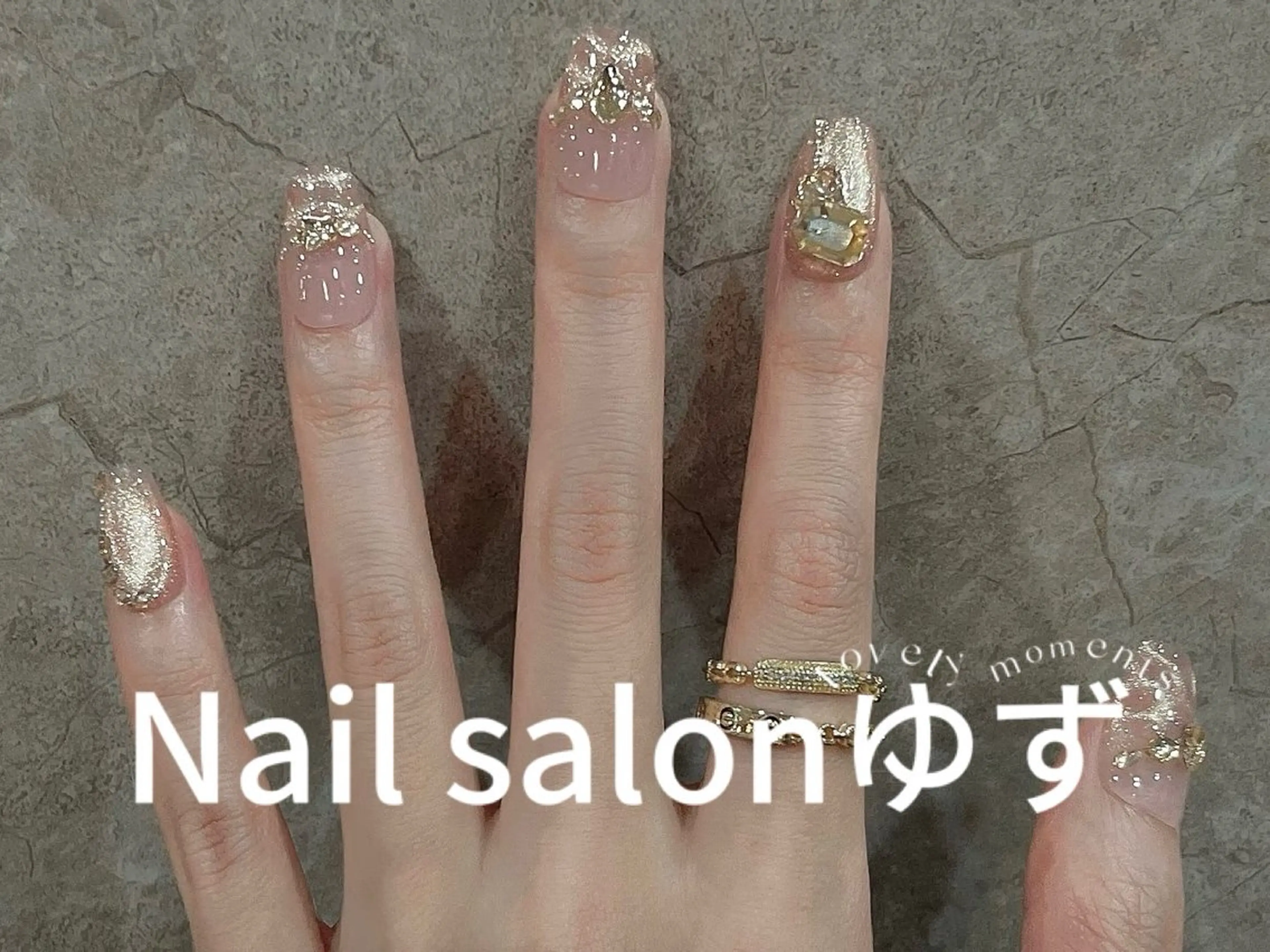 ネイル オーロラネイル フレンチネイル ジェルネイル ガラスフレンチ 韓国ネイル ハンドネイル ネイルサロン ゆずのネイルデザイン