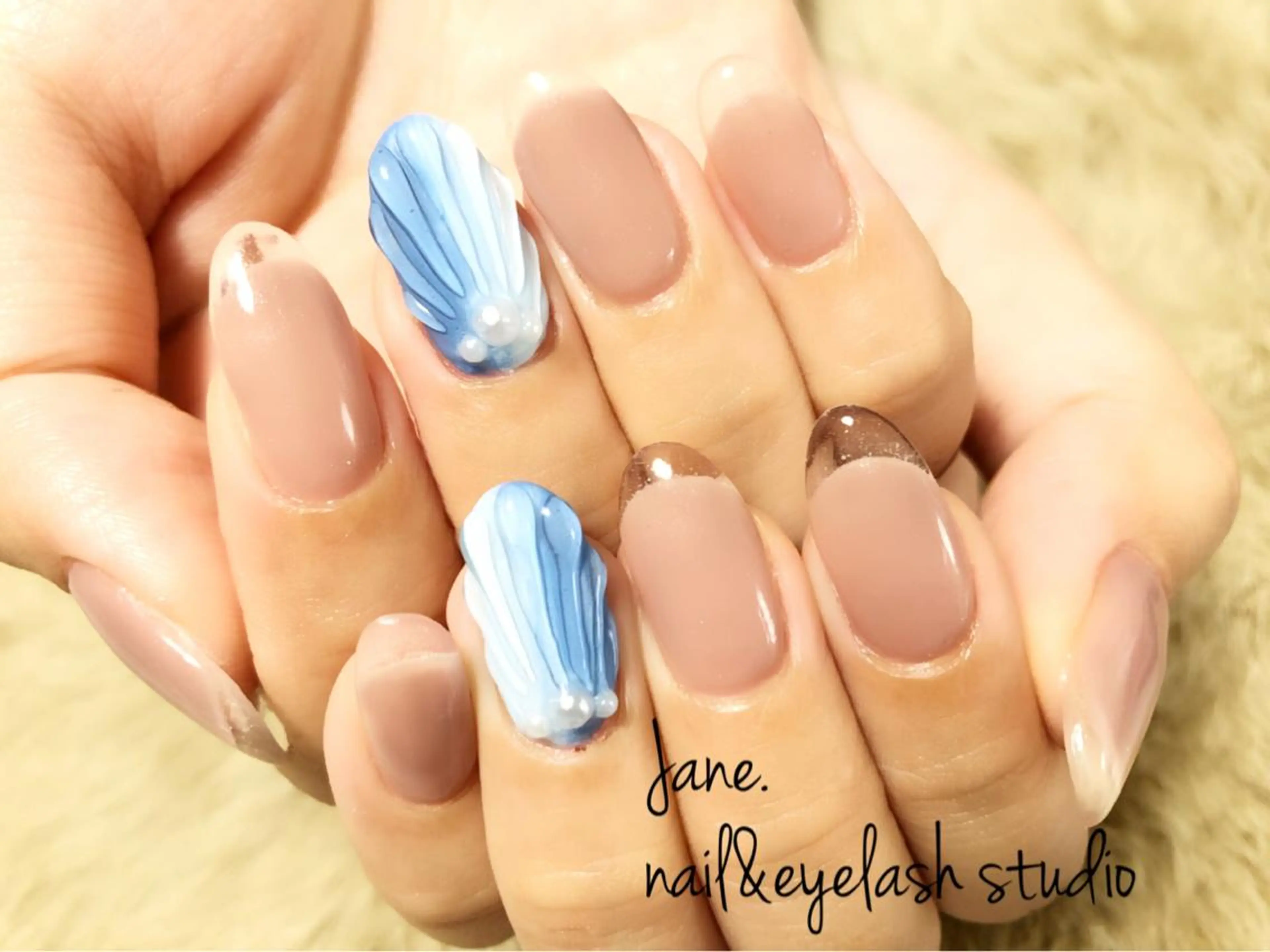 ネイル Yakko pas á pasのネイルデザイン