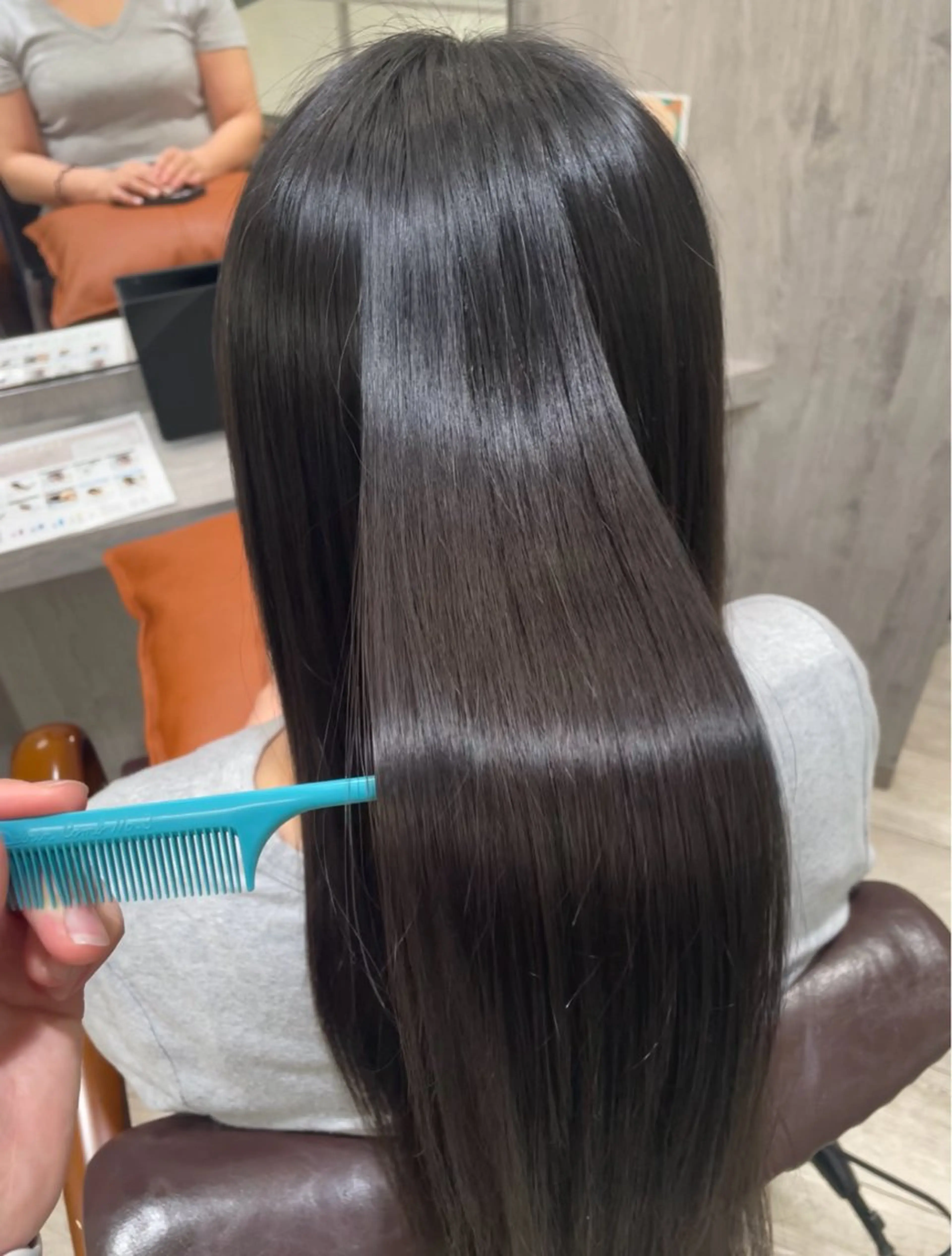 セミロング air-YOKOHAMA所属・ホソダ ルミのヘアスタイル