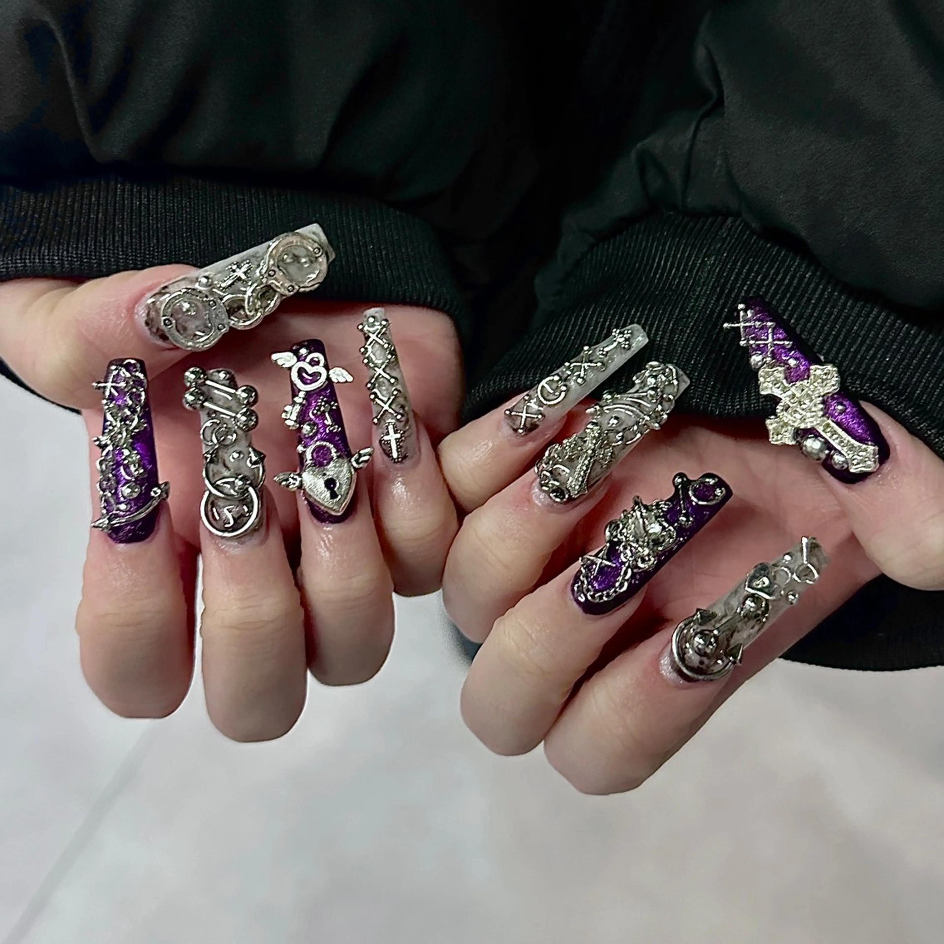 推しネイルにもおすすめ◎チップ長さだしアート10本＋無料パーツ乗せ放題☆.*˚の写真