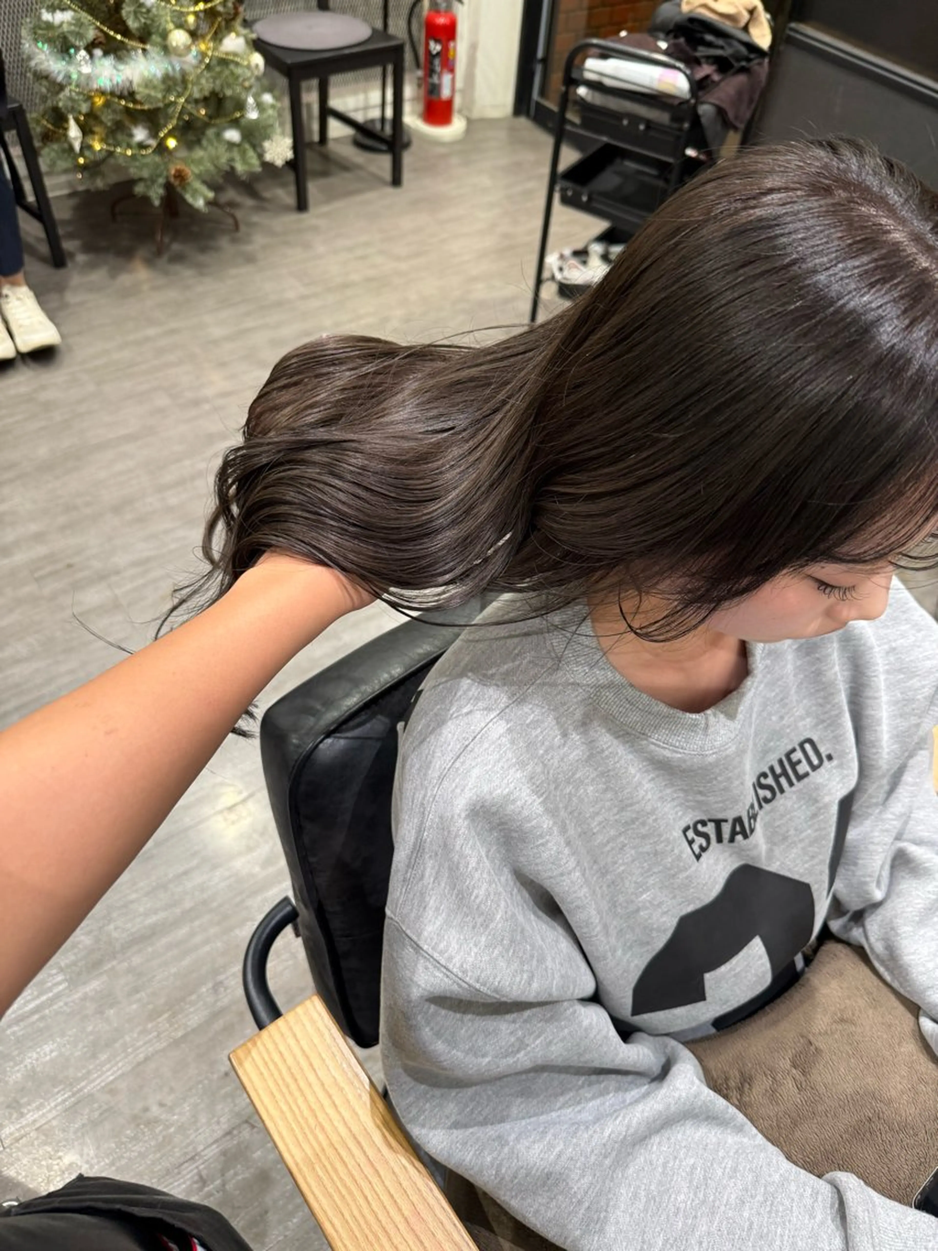 セミロング カラー ブラウンカラー グレージュ カット ヘアカラー トリートメント 艶髪レイヤー上田 紗也🇰🇷💗のヘアスタイル