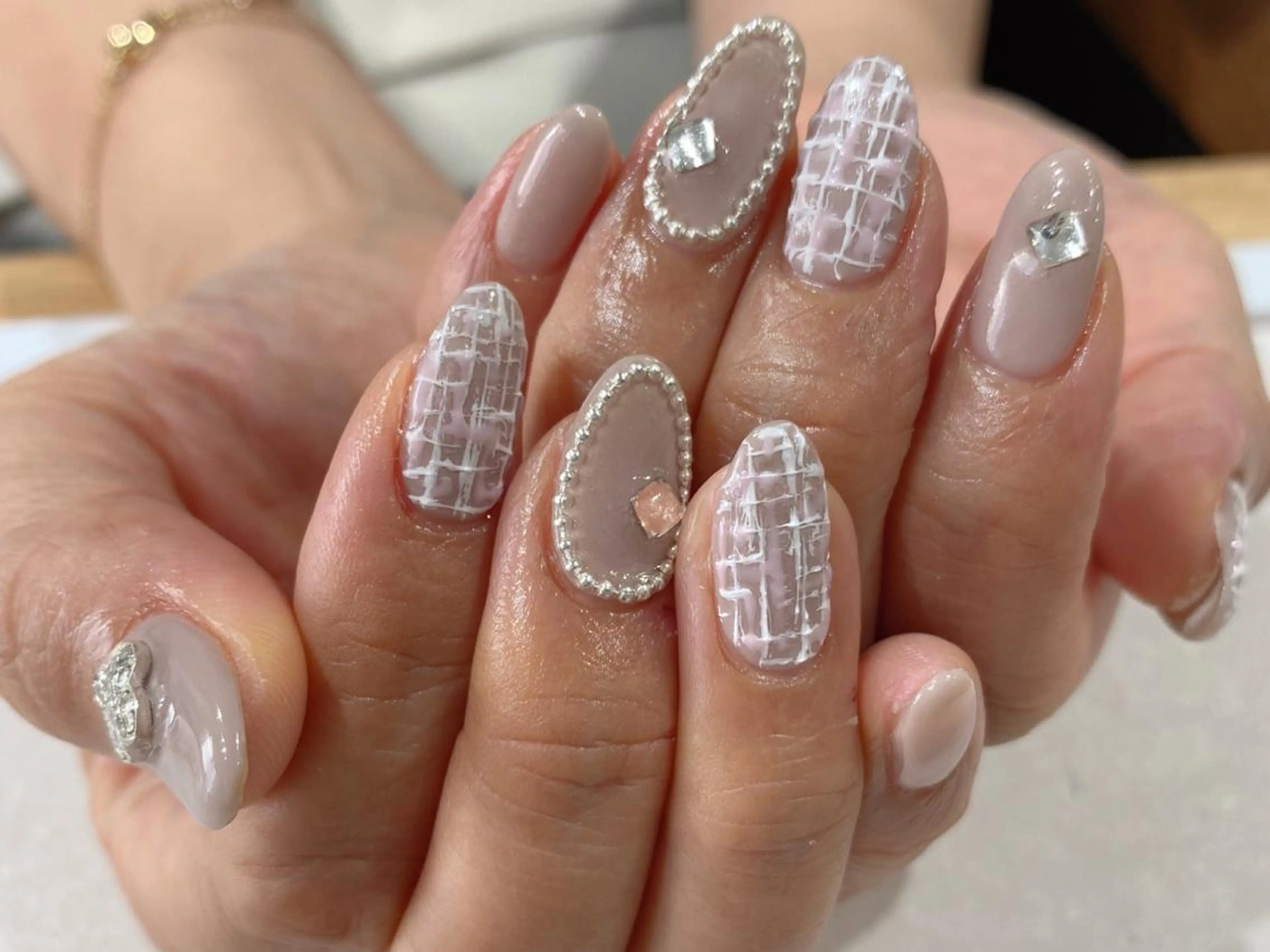 ミディアム ハンドネイル Nail  R💫 naoのネイルデザイン