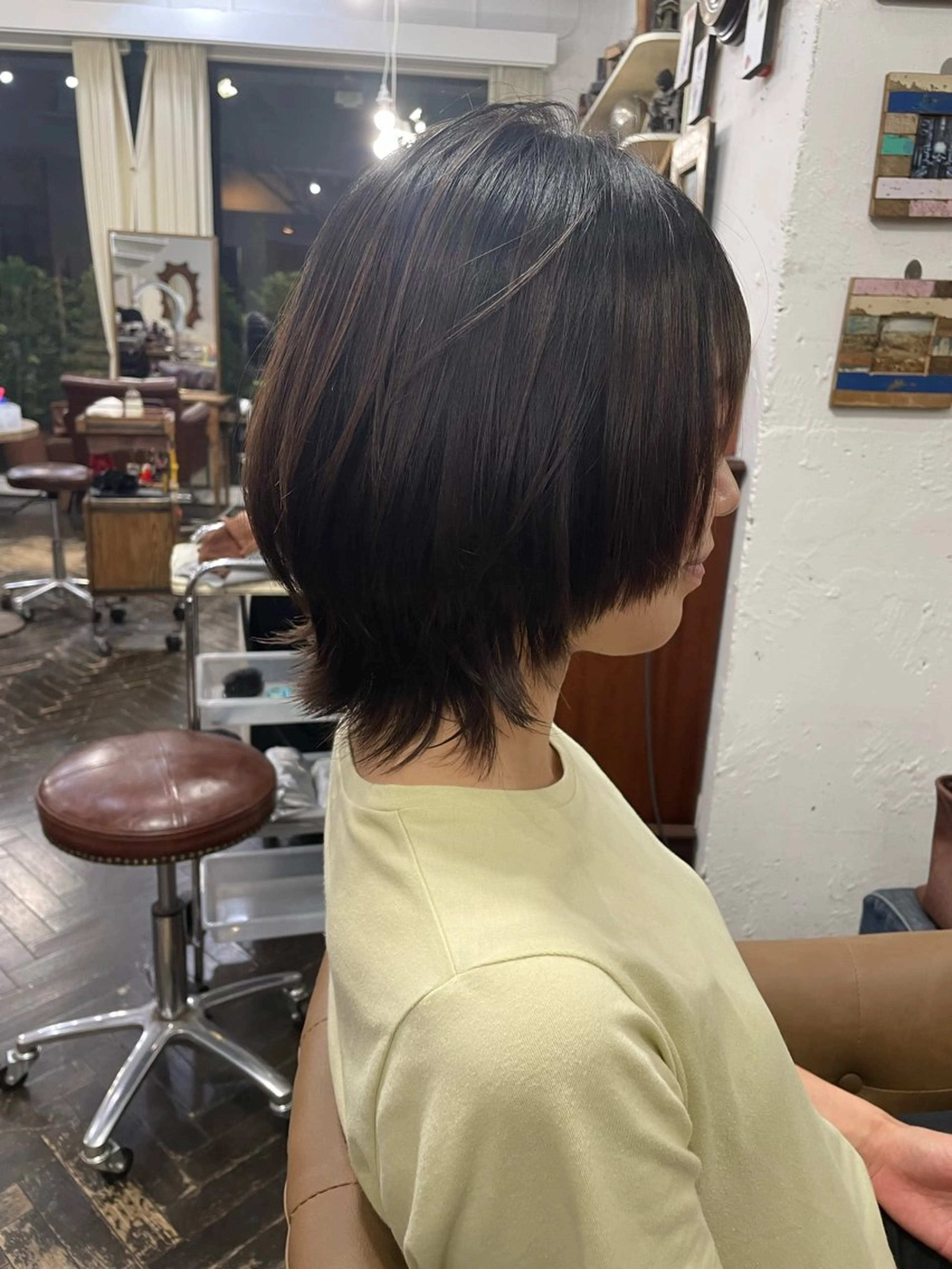 ミディアム トリートメント ウルフカット 👑派手髪/カット 👑ANRYのヘアスタイル