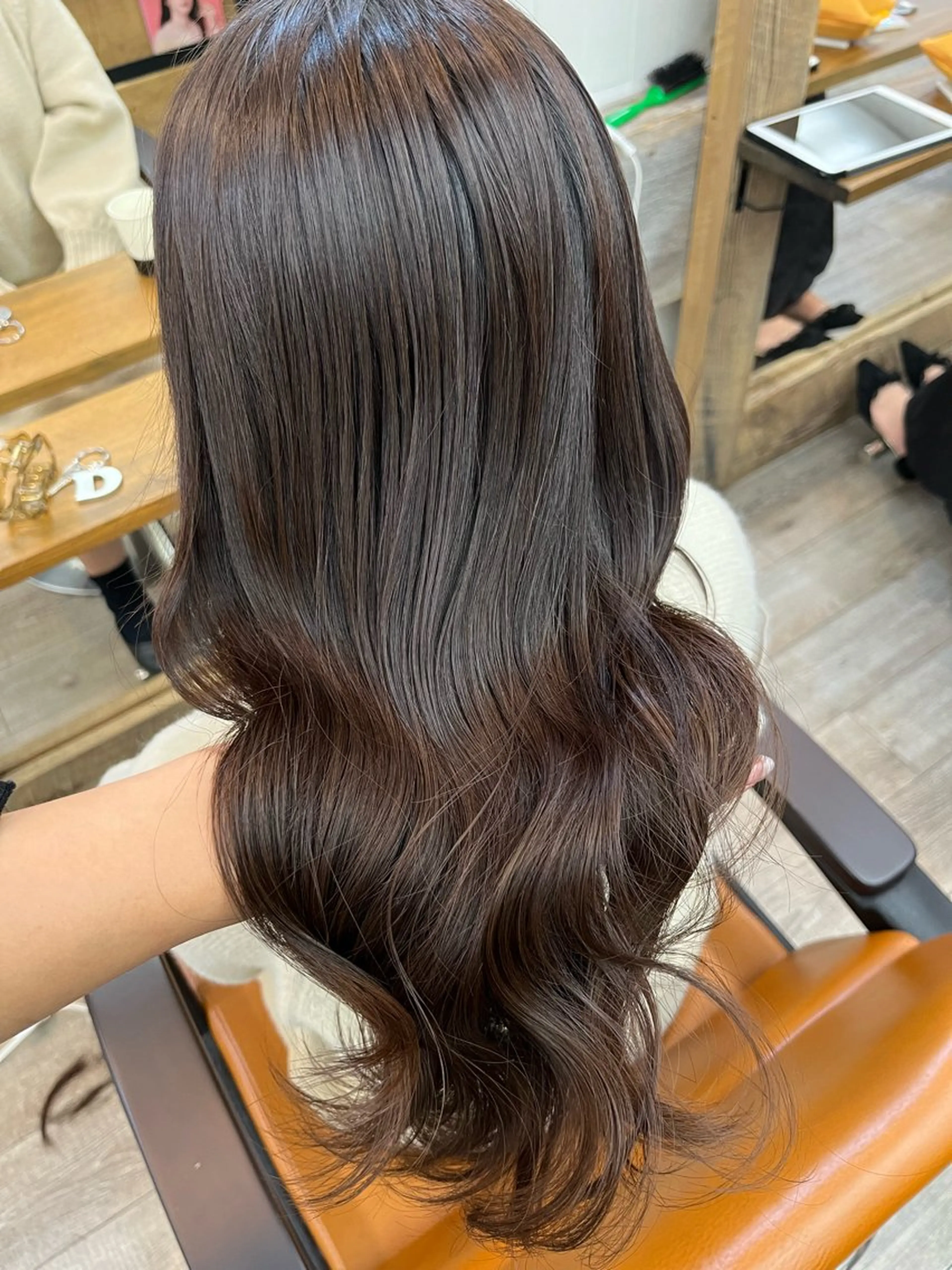 セミロング カラー ブリーチ ブラウンカラー ブリーチなしカラー 🦋レイヤー職人 猪瀬玲奈🦋のヘアスタイル