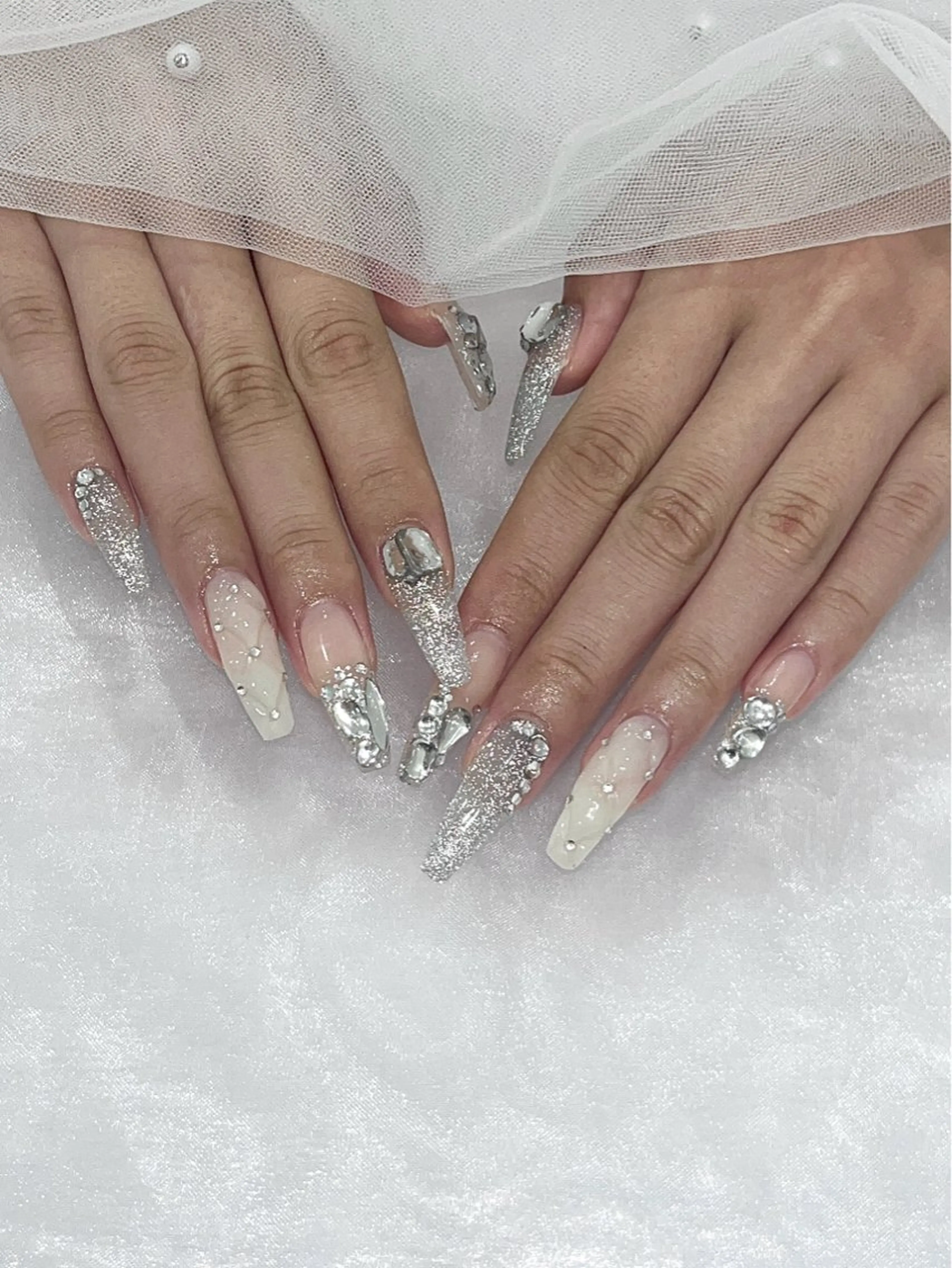 ネイル ARRINE所属・akari🎀 京橋 ARRINEのネイルデザイン