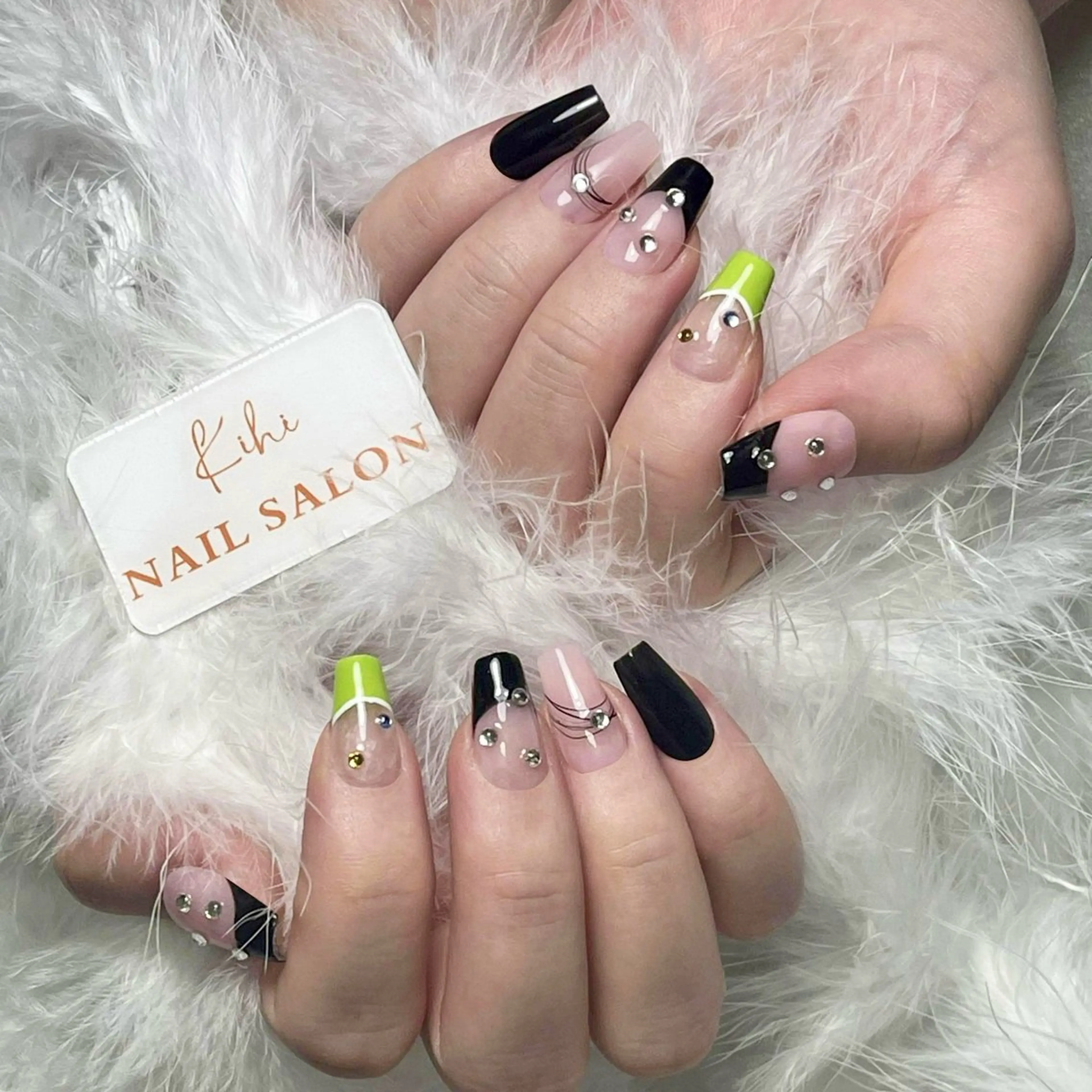 ネイル アートネイル フレンチネイル ジェルネイル グラデーション 韓国ネイル ハンドネイル ハンドケア さくら💮💮 【オフ無料】のネイルデザイン