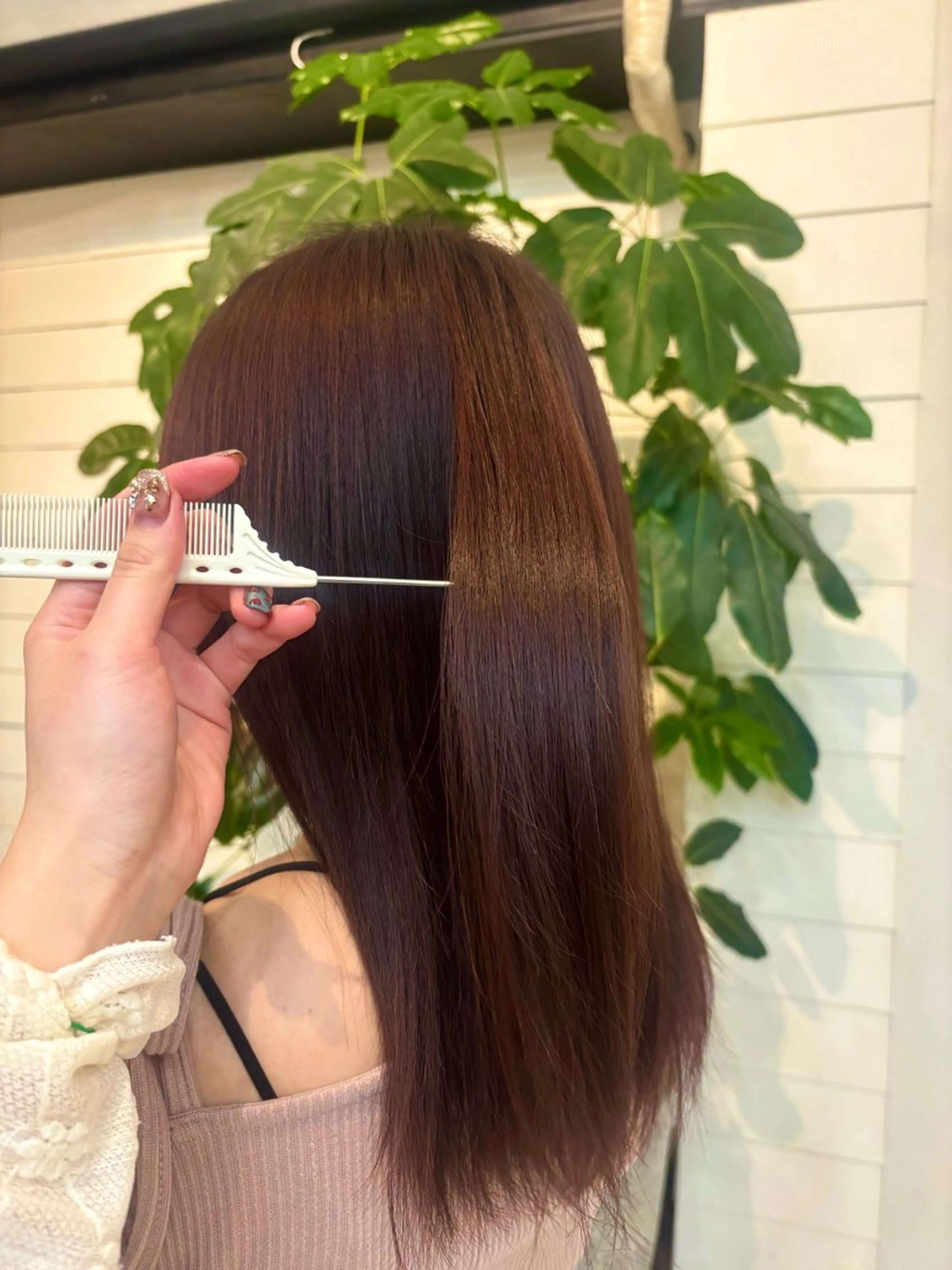 セミロング カラー 宮本 エリカのヘアスタイル