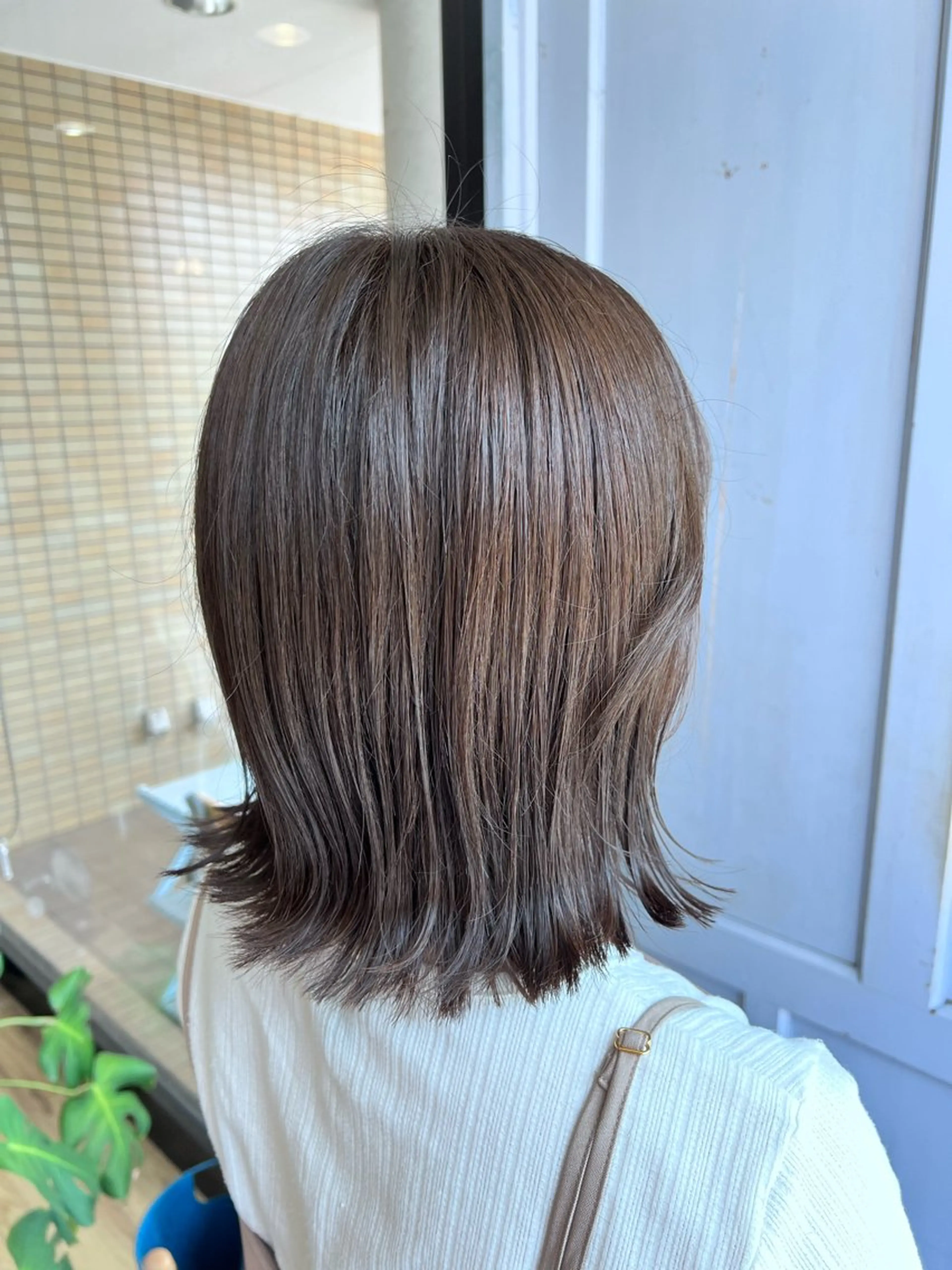 ミディアム カラー カット ヘアカラー トリートメント ツキダテ ユイのヘアスタイル