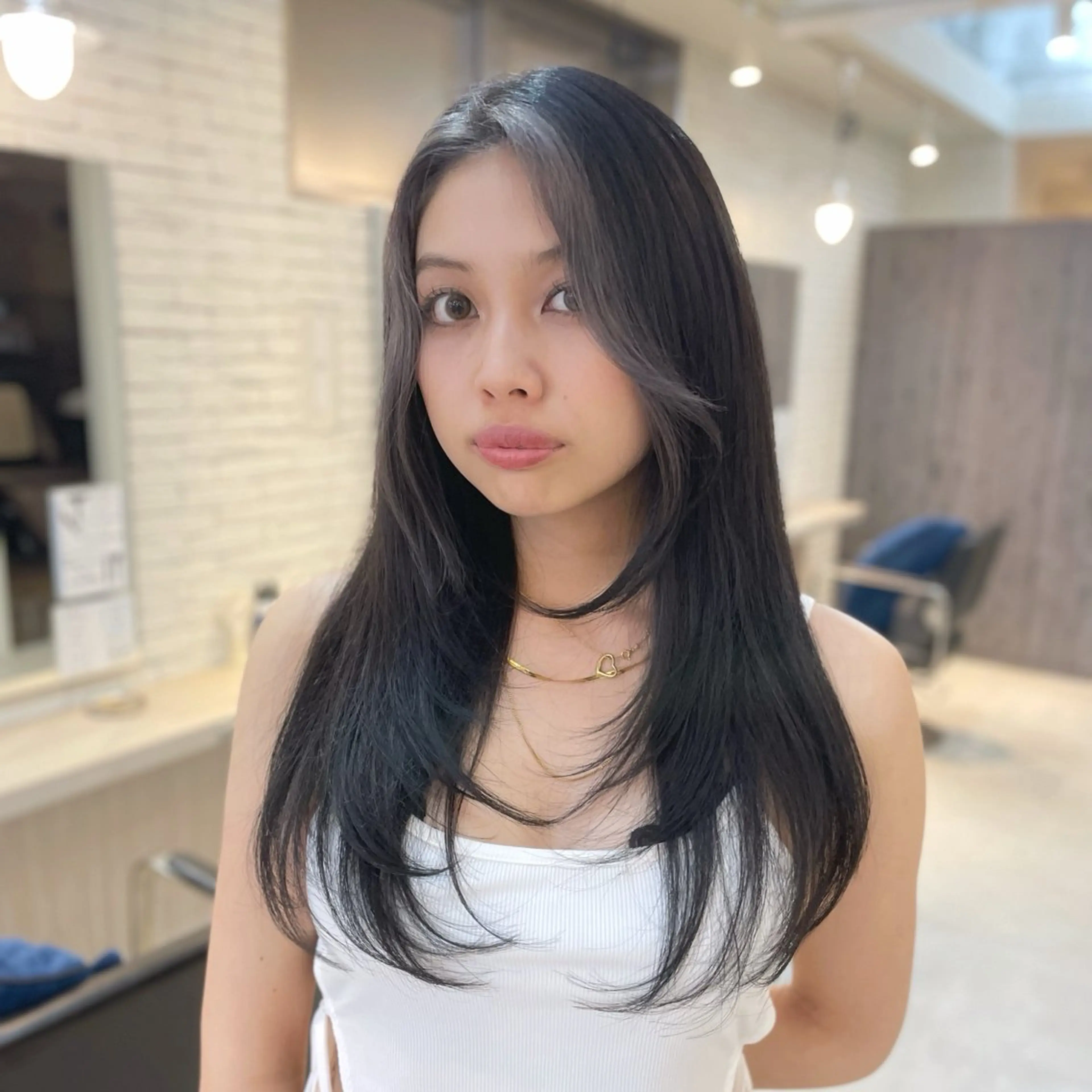 ロング カラー ミストバング  フェイスフレーミング シルバー noa hair design 町田店所属・miyu♡̷̷ 韓国ヘア/顔まわりのヘアスタイル
