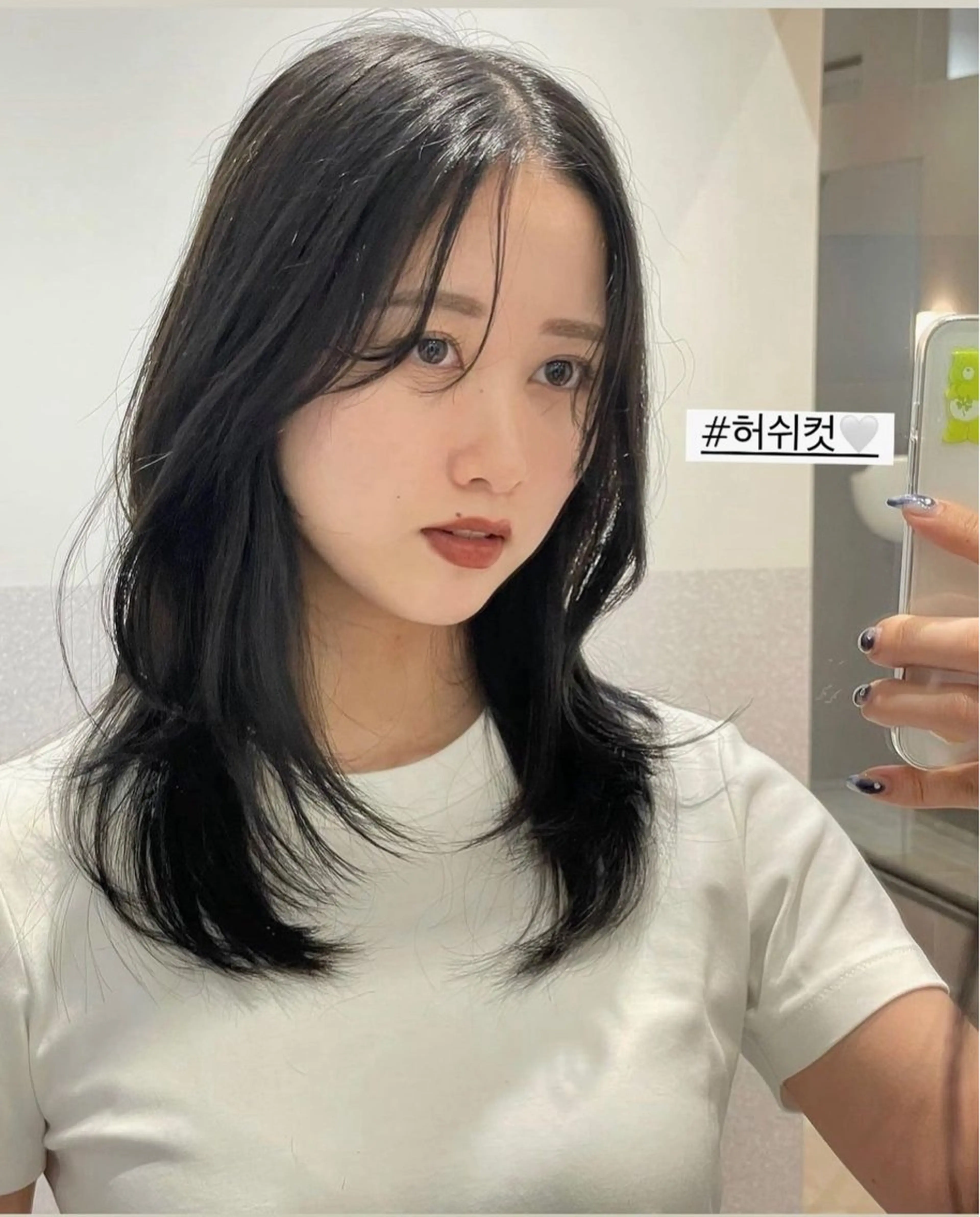 セミロング ハッシュカット 韓国風ヘア レイヤーカット カット ヘアカラー トリートメント ❤︎︎韓国ヘア❤︎︎ 𝑺𝒉𝒊𝒉𝒐のヘアスタイル