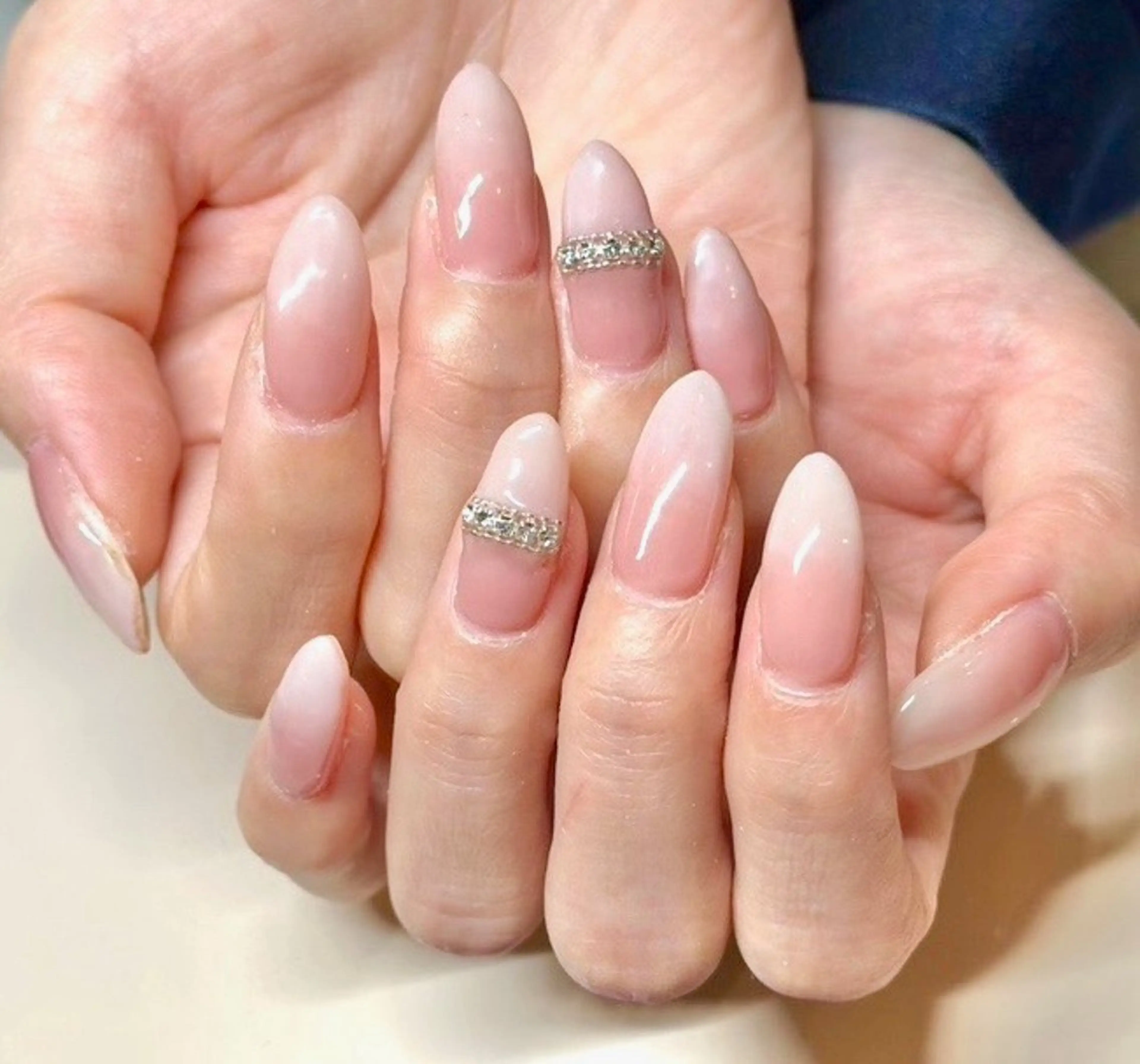 ネイル ハンドネイル フットネイル MIGHTY COLORのネイルデザイン