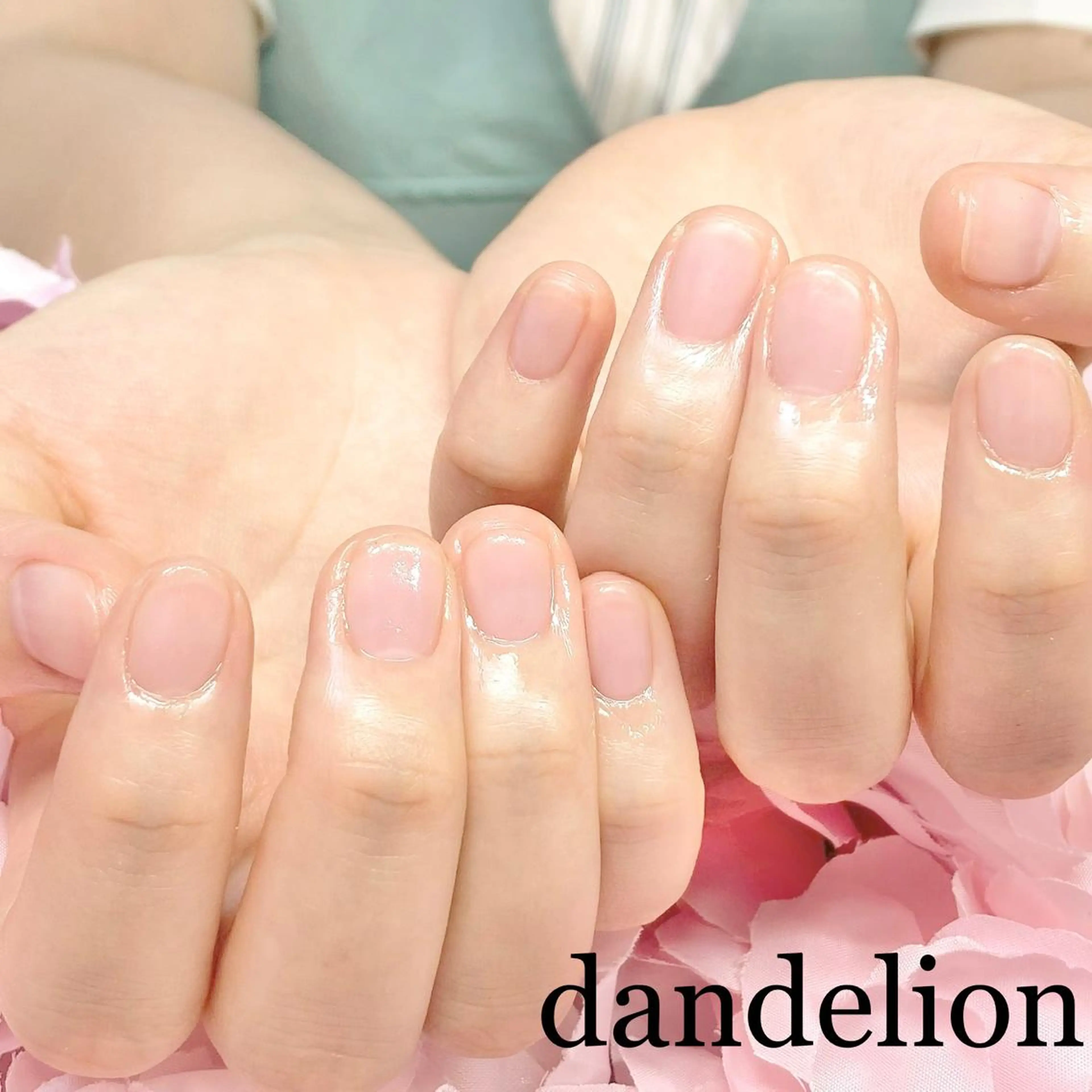 ネイル ハンドネイル ハンドケア dandelion ダンデライオンのネイルデザイン