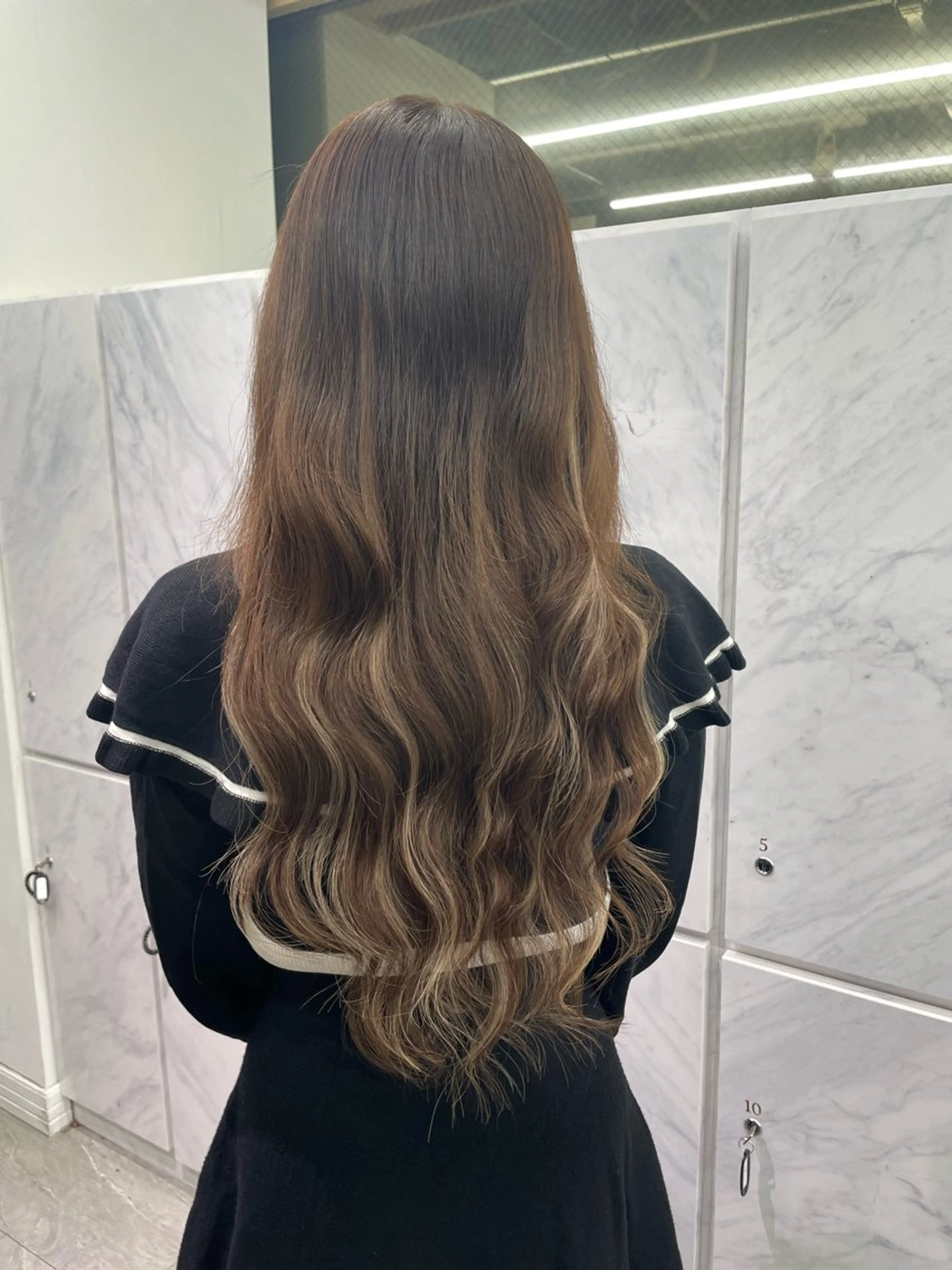 ロング エクステ ハイトーンカラーエク ステ🌺RENA🌺のヘアスタイル