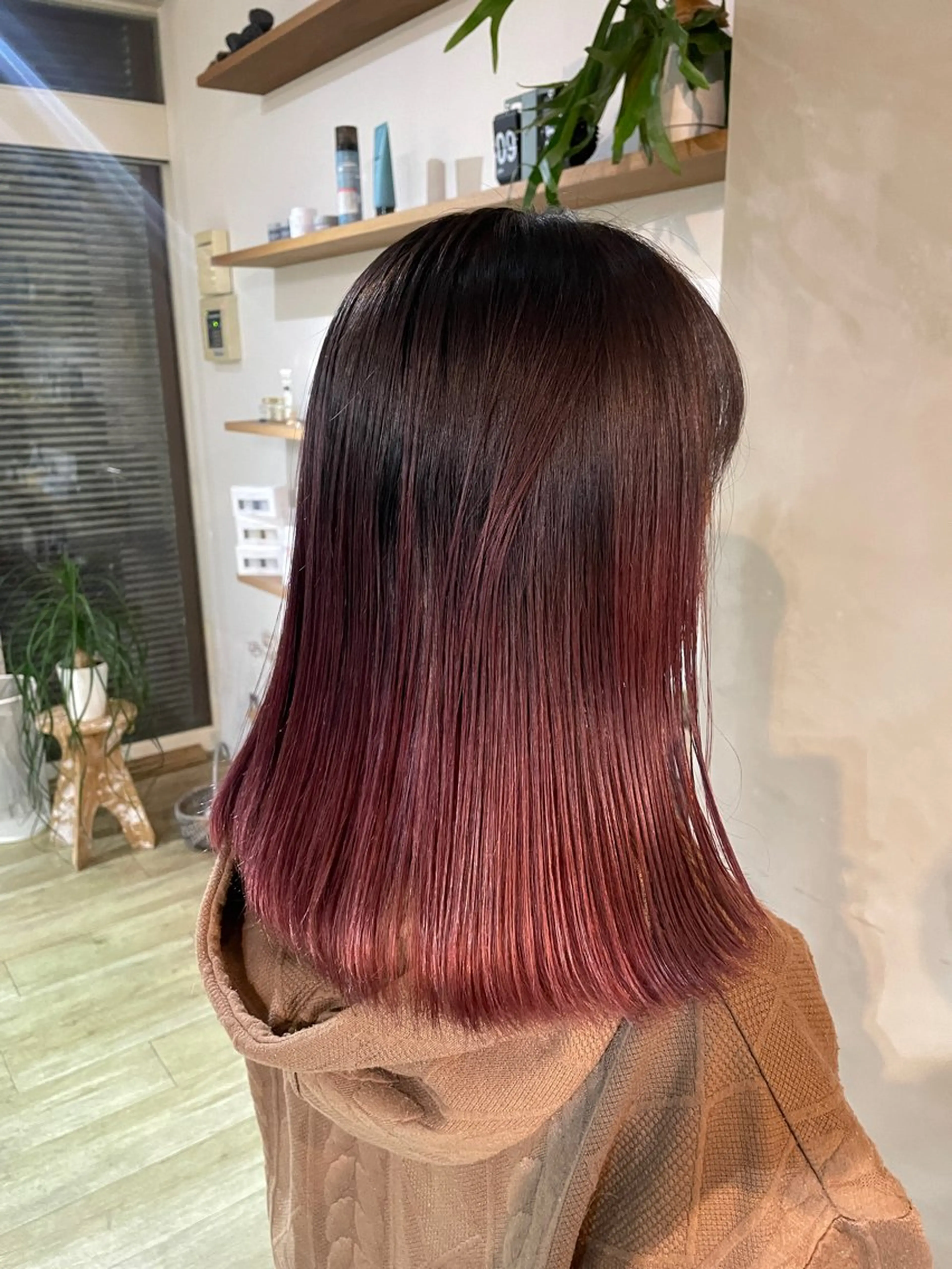 ミディアム カラー ピンクカラー ヘアカラー OLTI所属・カジ エリナのヘアスタイル