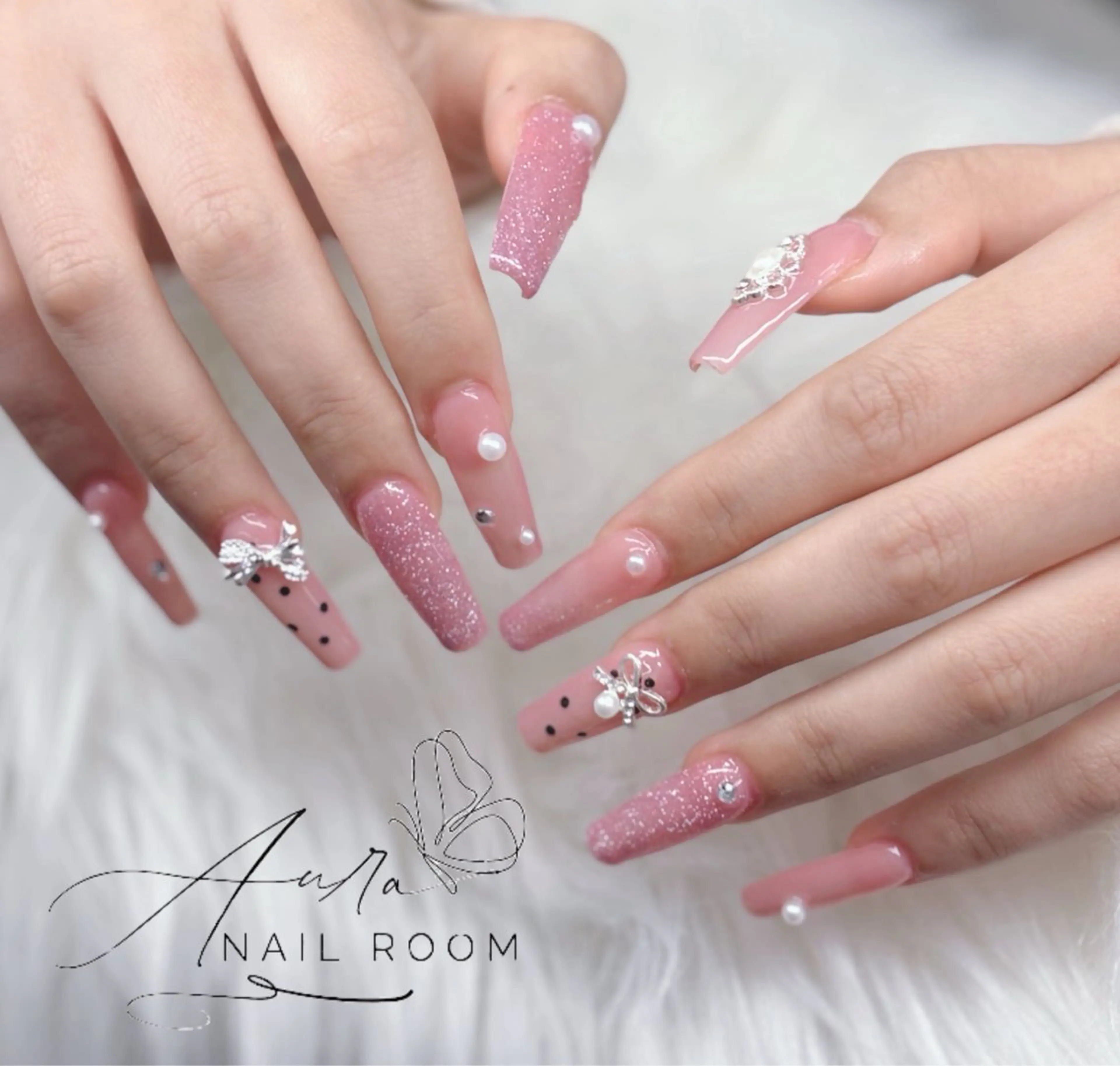 ネイル Aura nail room所属・Aura Nail Roomのネイルデザイン