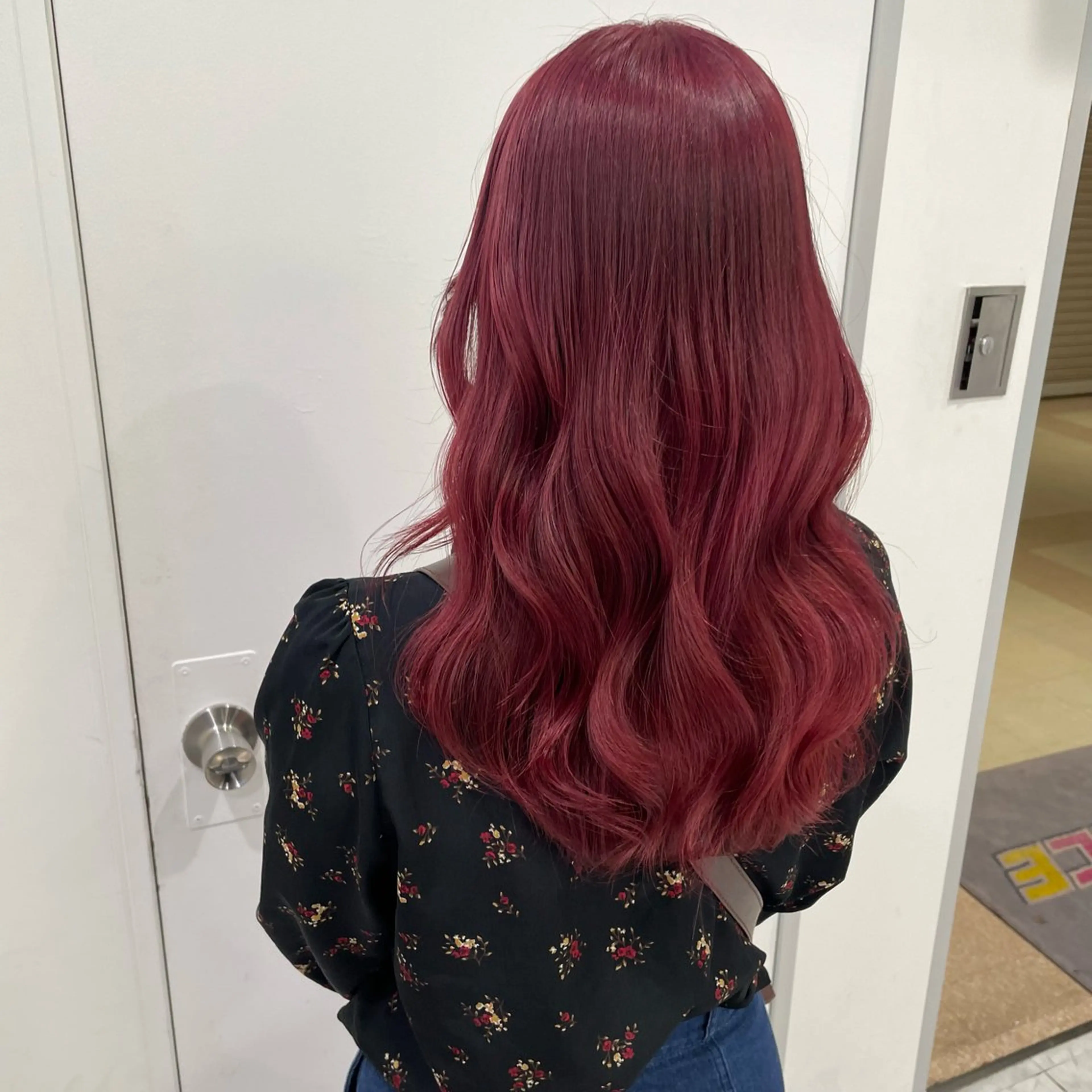 セミロング カラー ヘアカラー トリートメント ヘッドスパ ヘアセット 大人っぽ♡上品な暖色 ♡ブリーチなし♡のヘアスタイル