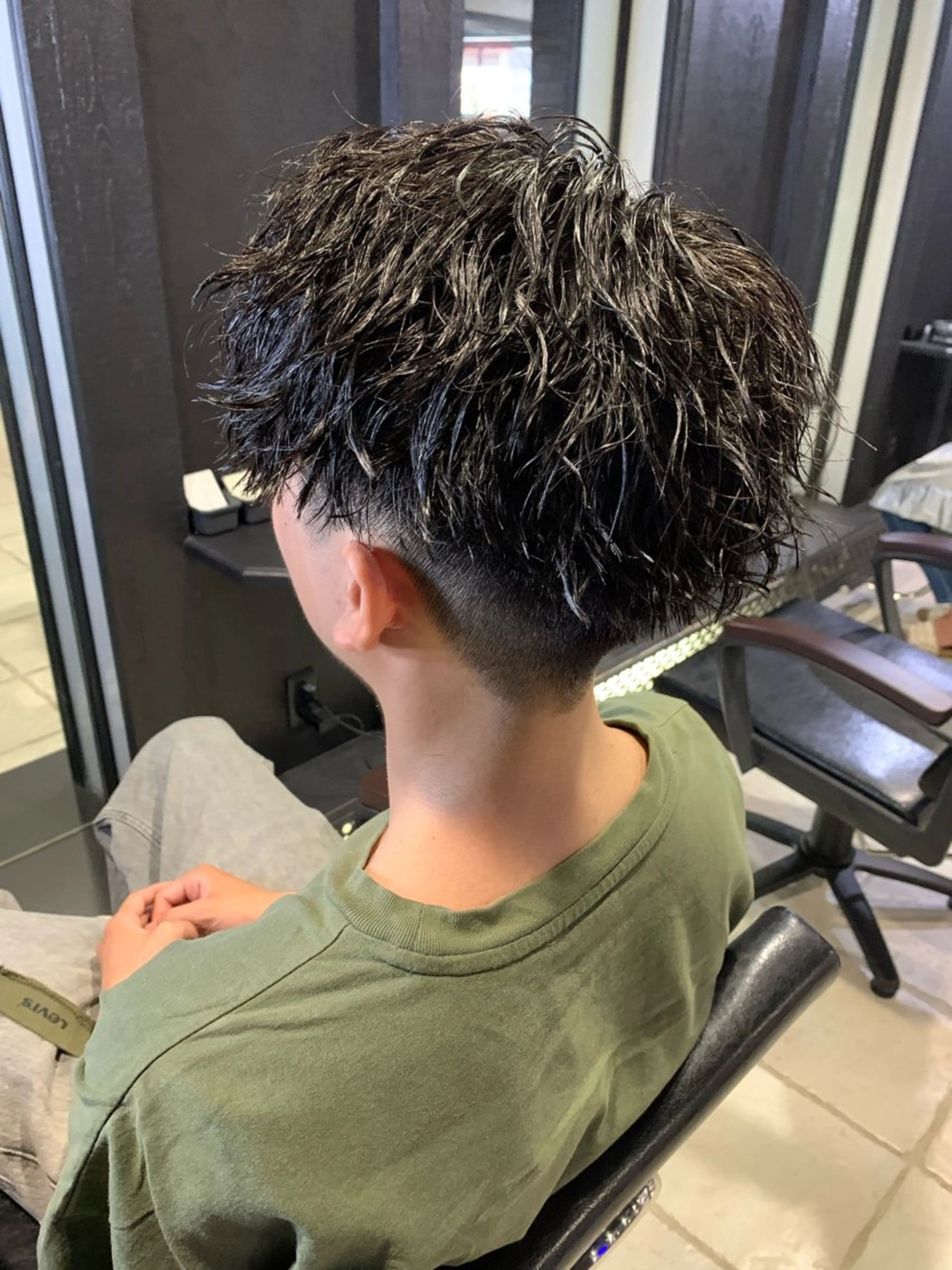 ミディアム メンズ ミディアムパーマ メンズパーマ カット パーマ ヘアセット メンズパーマ/難波/ 心斎橋　室園亮佑のヘアスタイル