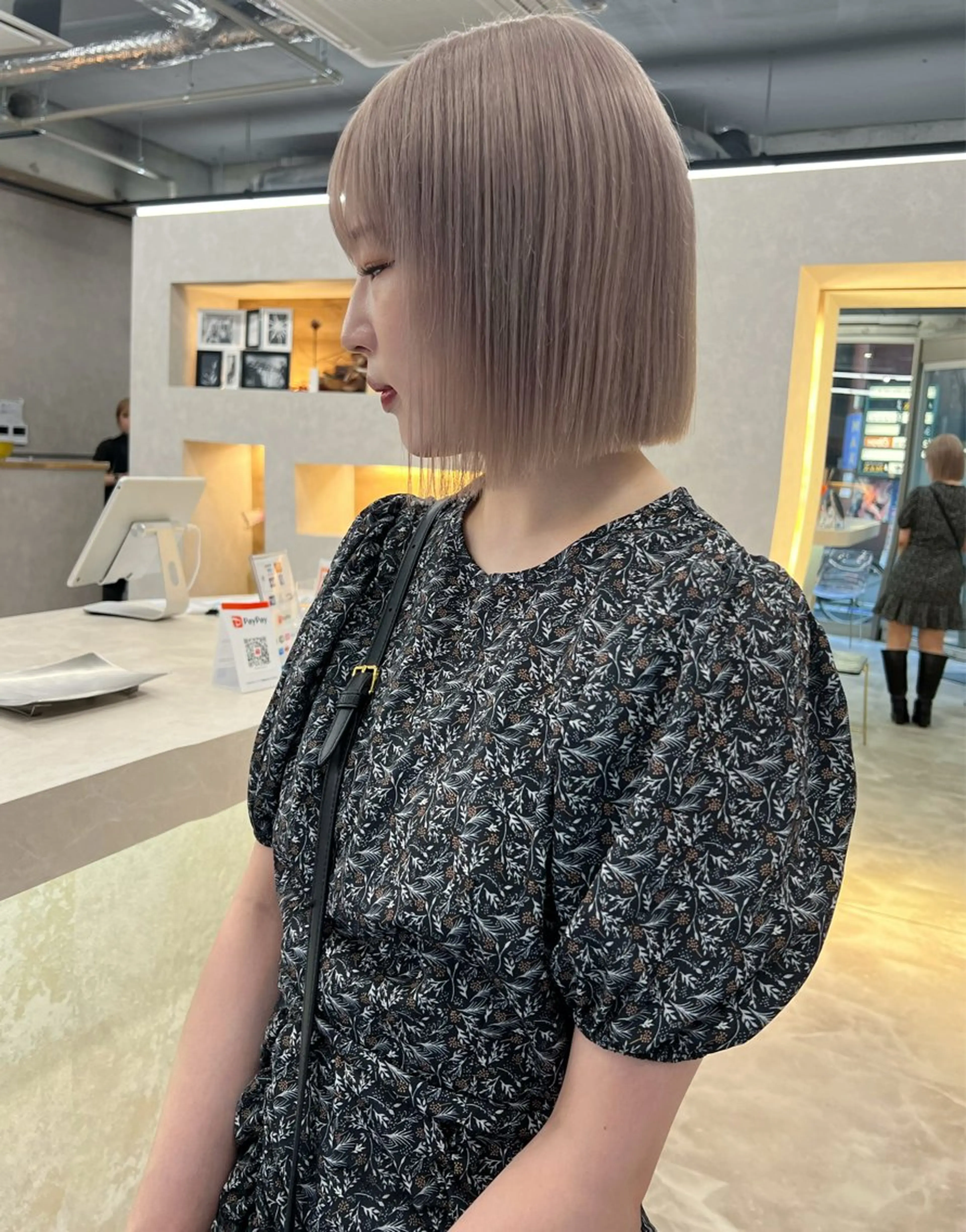 ショート ボブ 顔周りカット 苗代萌/ぷるツヤ髪 🫧／レイヤーカットのヘアスタイル