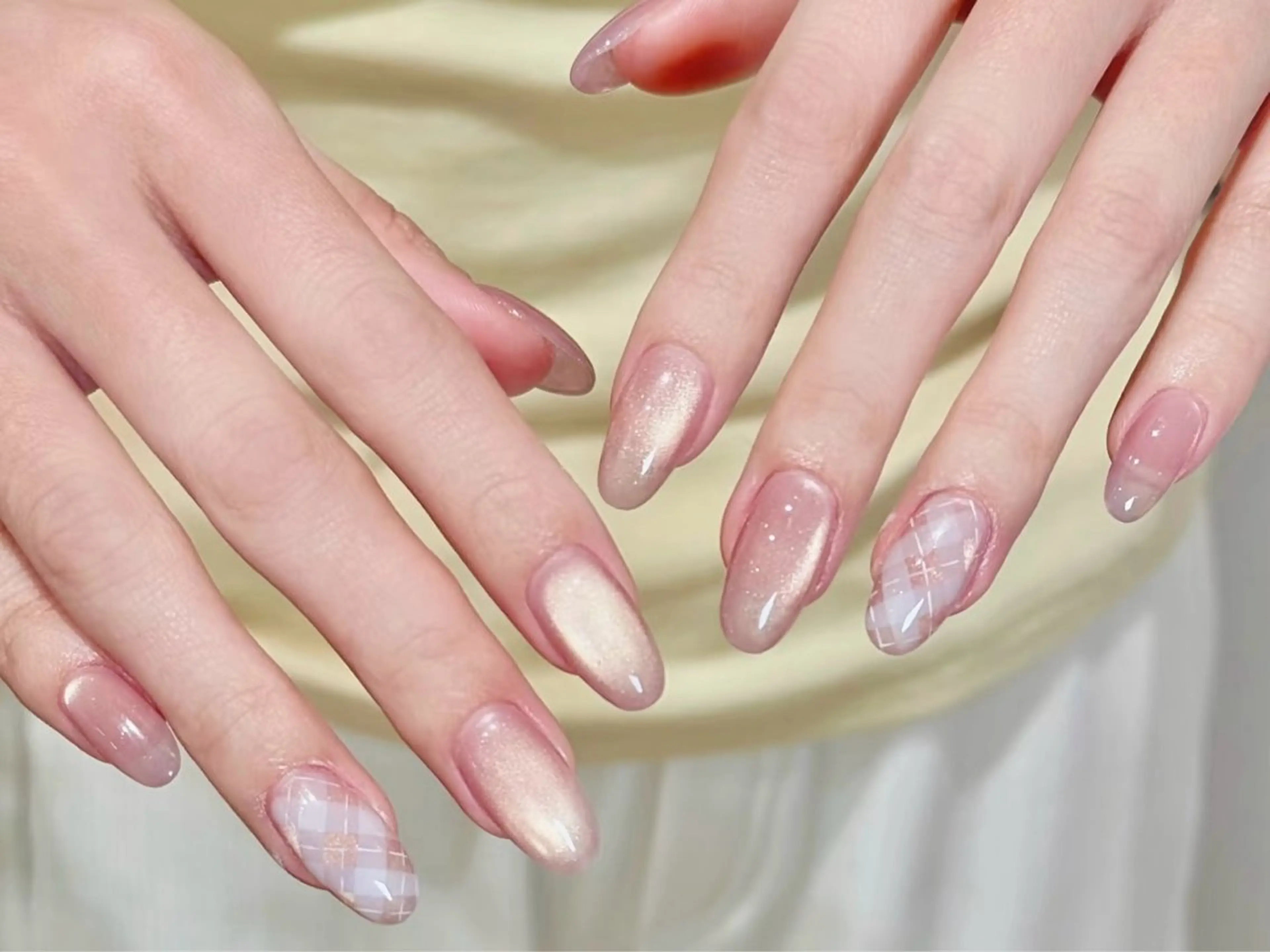 ネイル ジェルネイル グラデーション マグネットネイル シンプルネイル ハンドネイル ハンドケア DarkHoney 池袋店のネイルデザイン