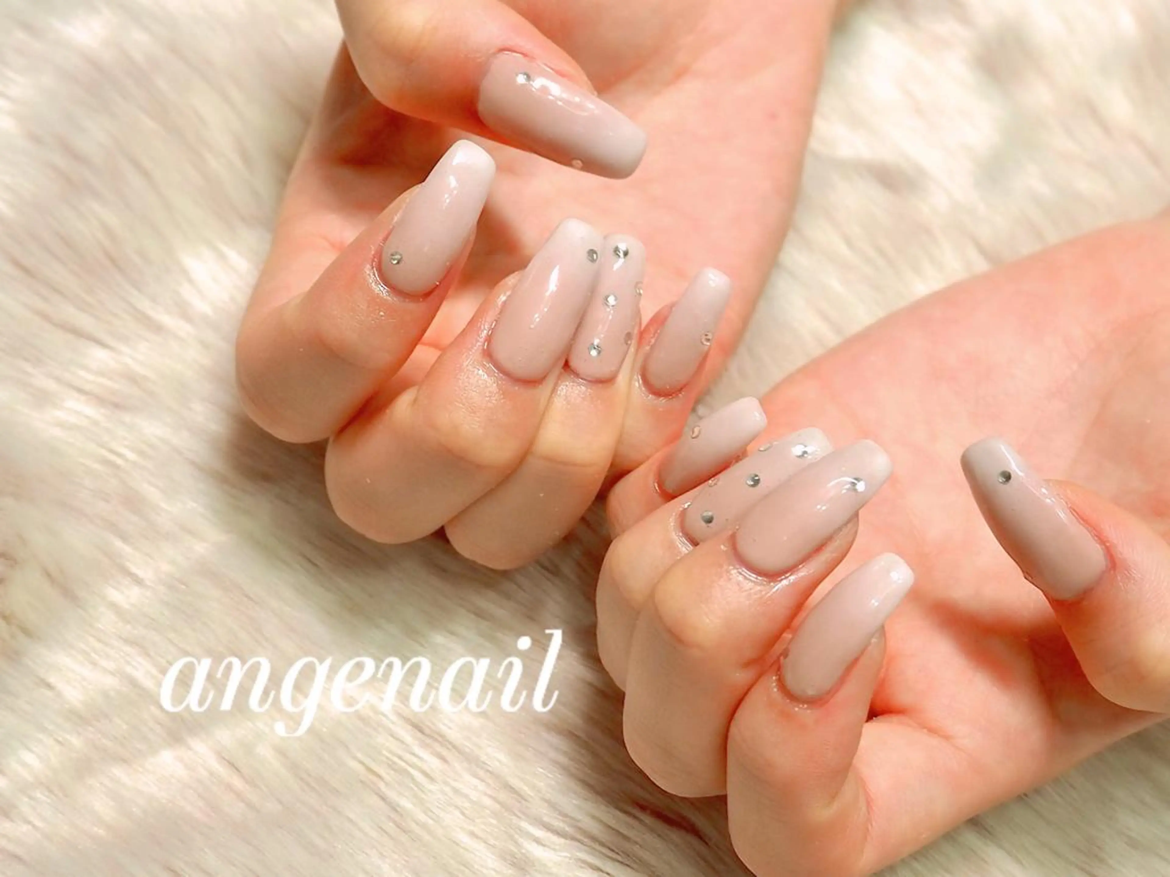 ネイル オーナーネイリスト MAKIのネイルデザイン