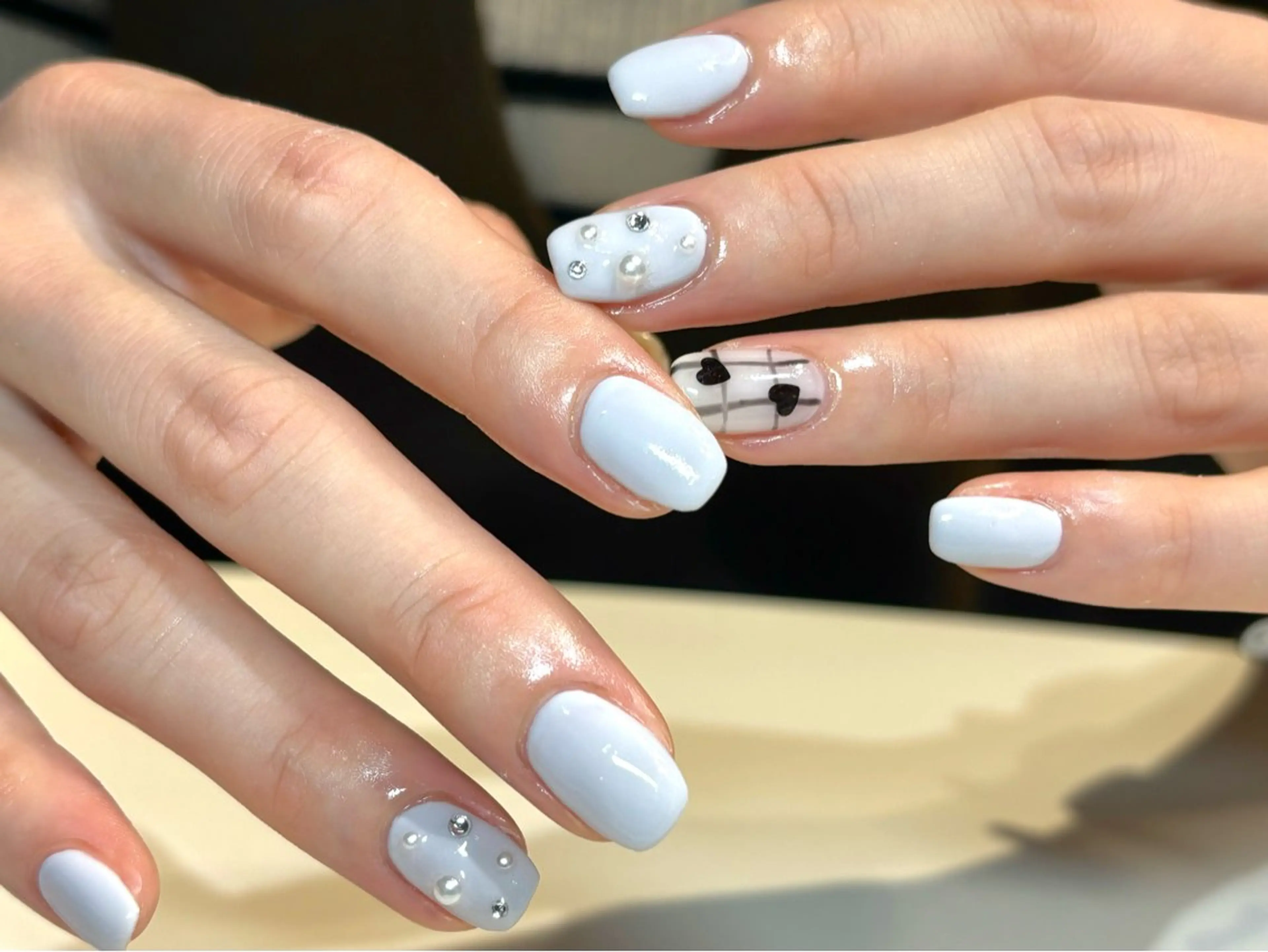 ネイル フットネイル フレンチネイル ジェルネイル グラデーション マグネットネイル ハンドネイル ヘアー.ネイル二刀流 misa🫧のヘアスタイル