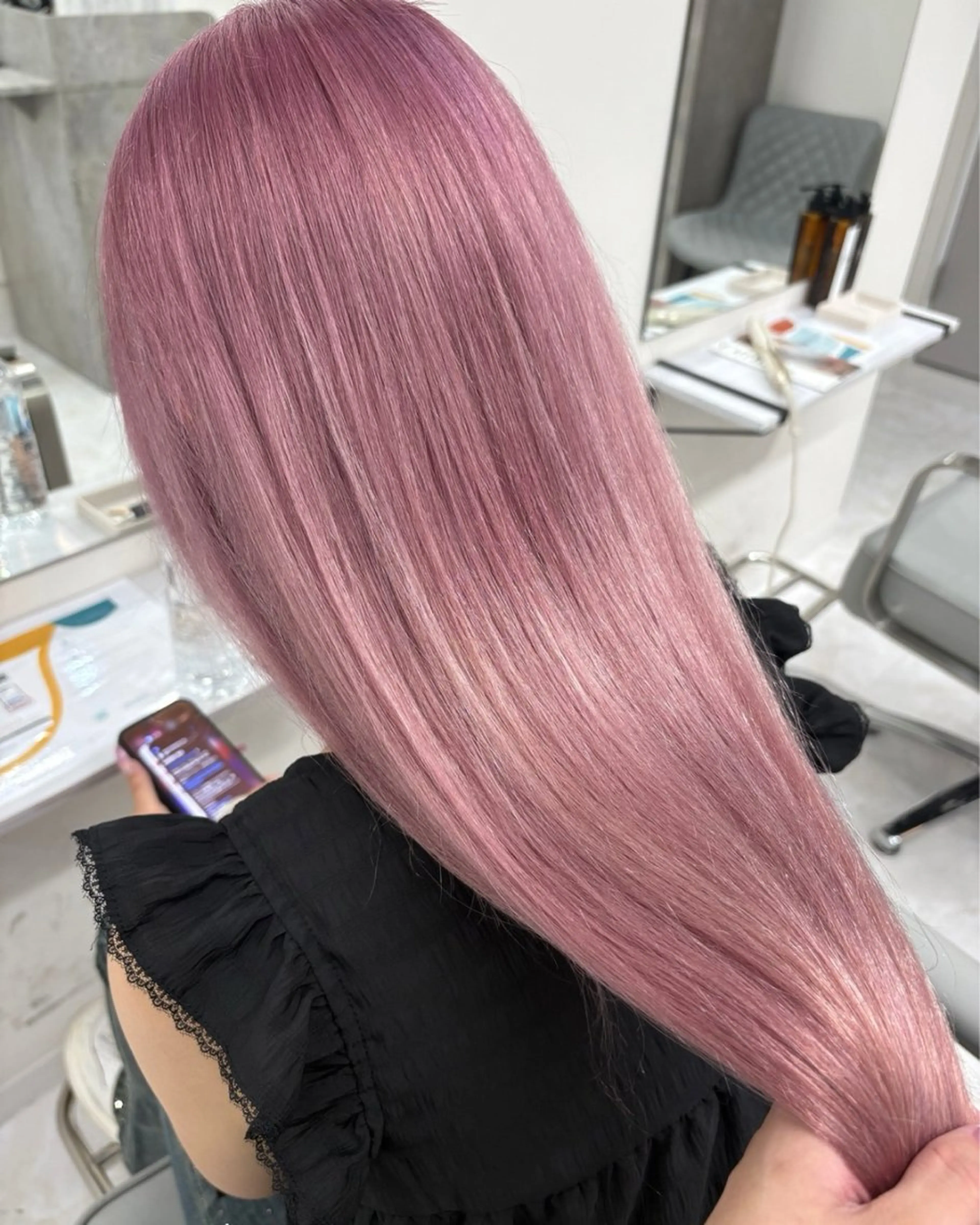 セミロング カラー アッシュ アッシュグレー ベージュカラー ブリーチ ブロンド カット ヘアカラー トリートメント 【美髪ハイトーン】 髪質改善/大和🎀のヘアスタイル