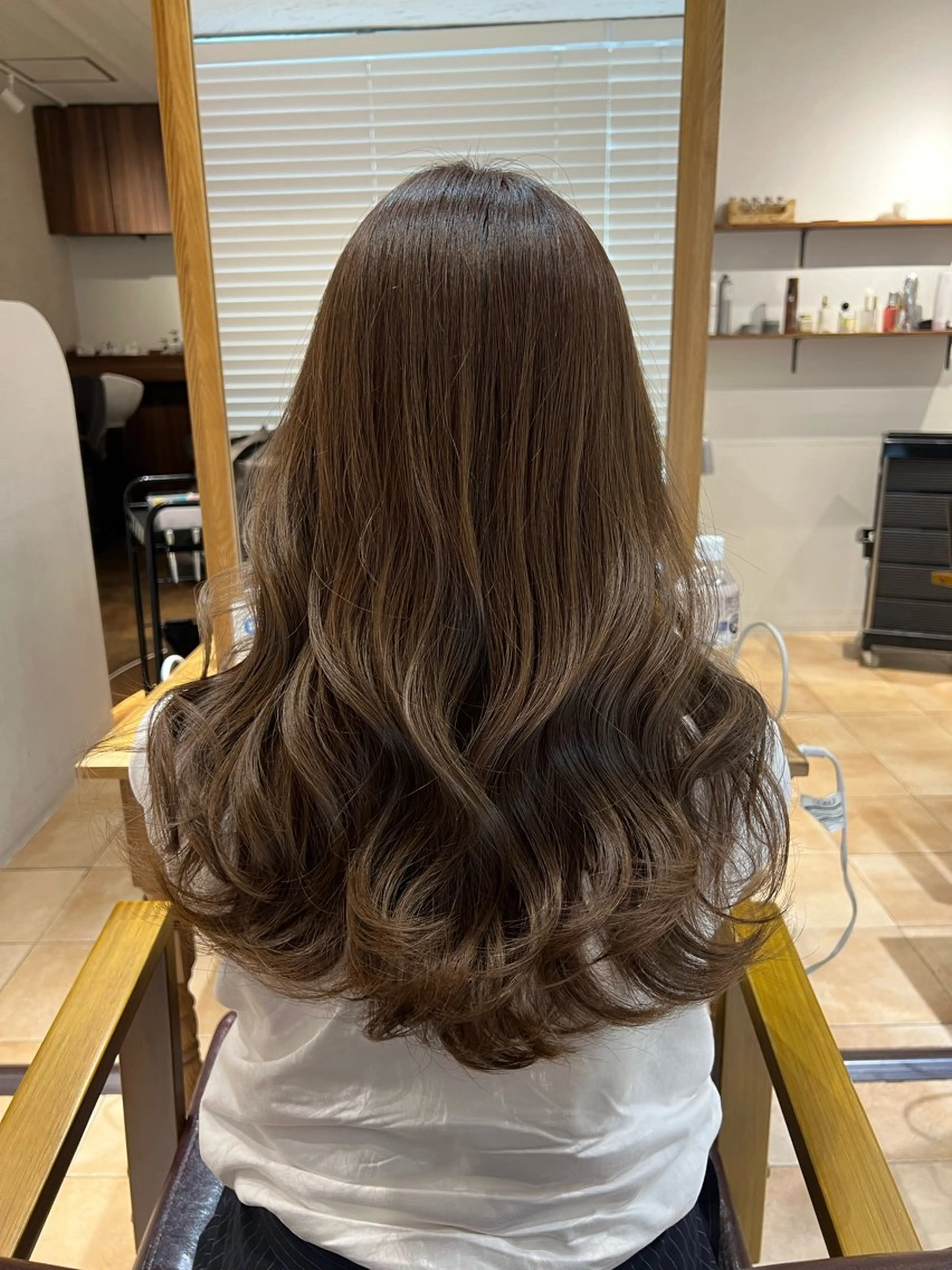 セミロング カラー 🥀韓国ヘア🥀 宮津真菜のヘアスタイル