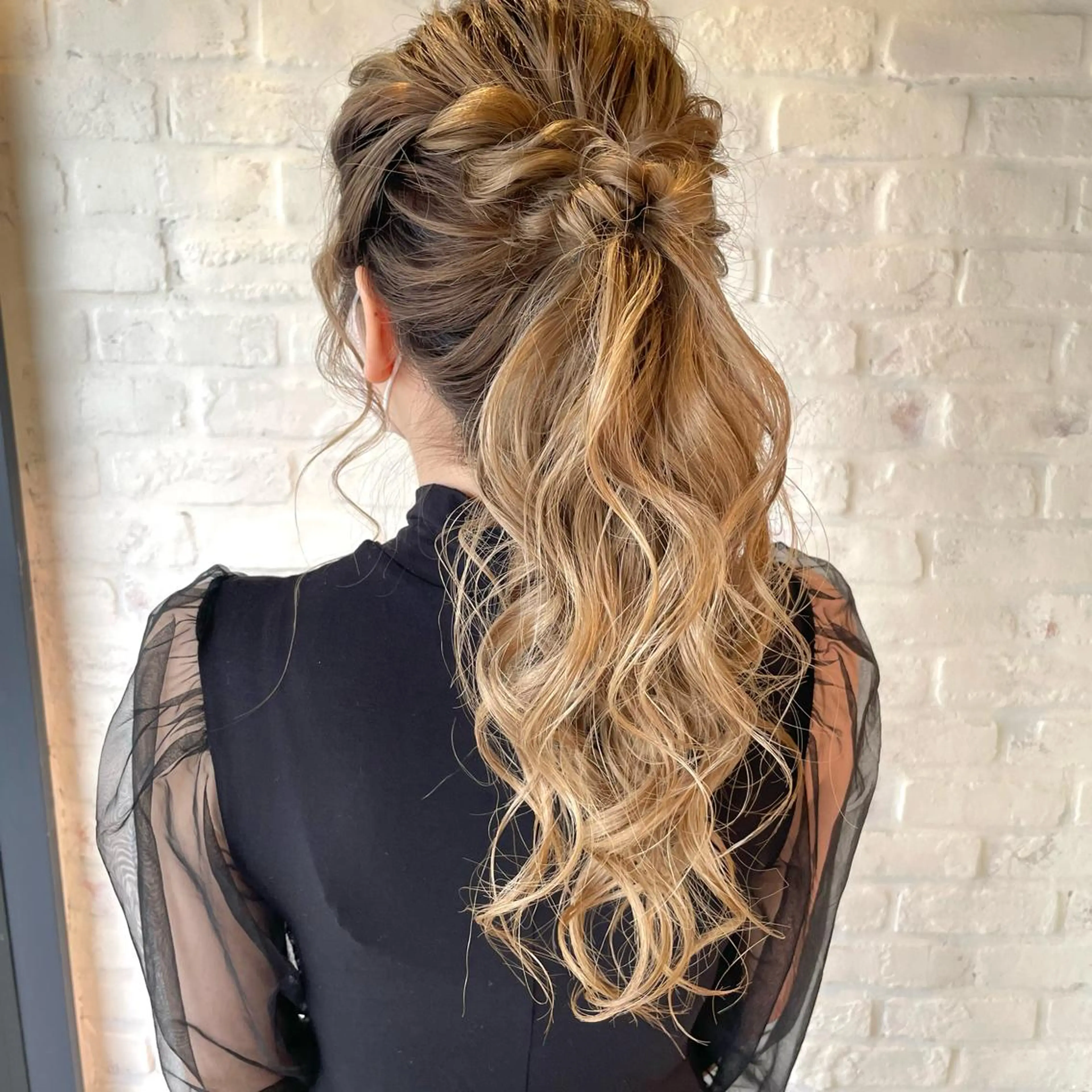 セミロング ヘアアレンジ kyoka .のヘアスタイル