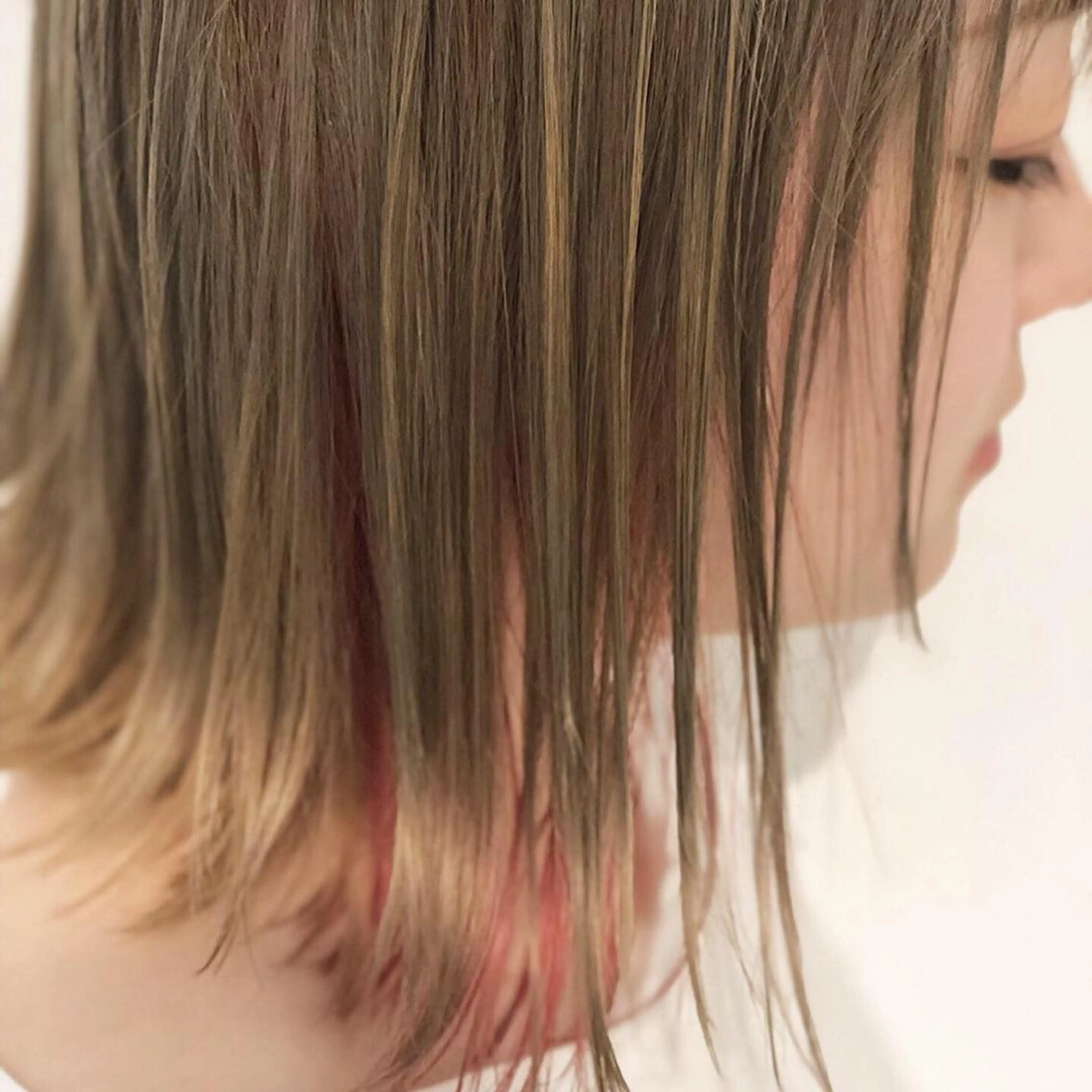 ショート カラー ベージュカラー イヤリングカラー ピンクカラー 🍂秋の透け感カ ラー🍂HIDEKAのヘアスタイル