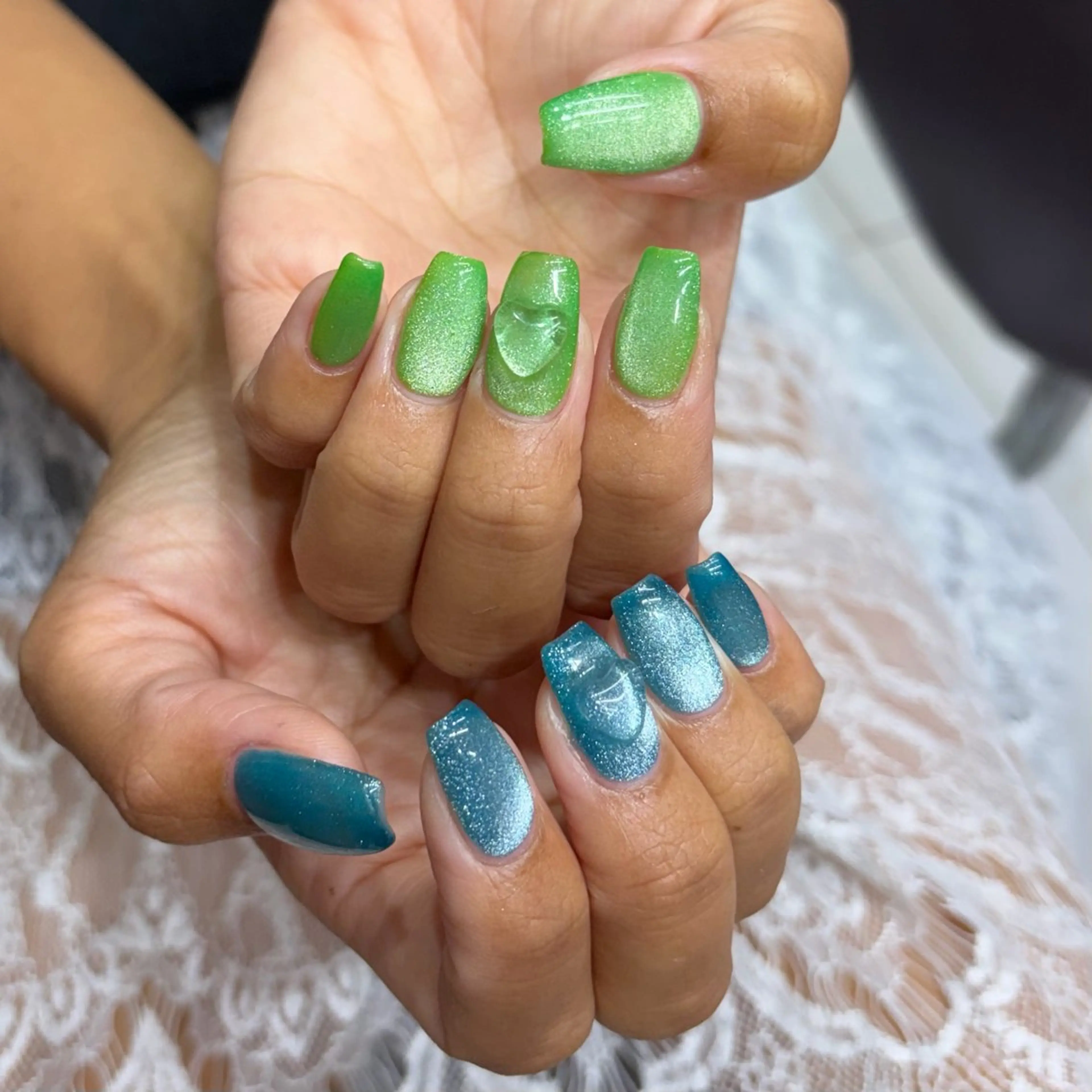 ネイル ハート マグネットネイル ハンドネイル フットネイル GRANDEUR焼津 Nana🦖のネイルデザイン