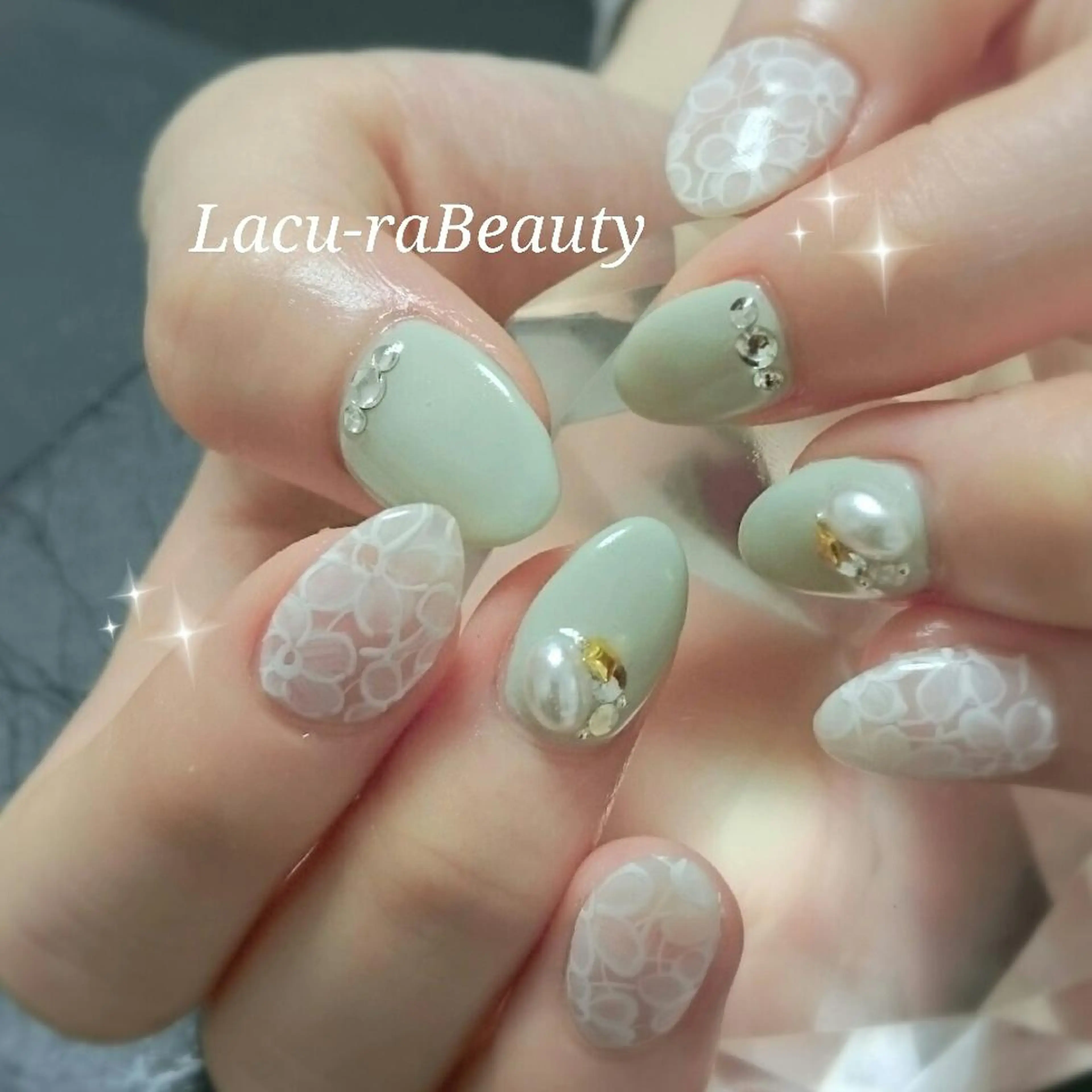 ネイル ブライダルネイル 小顔と腸の専門店 ラクーラビューティのエステ・リラクイメージ
