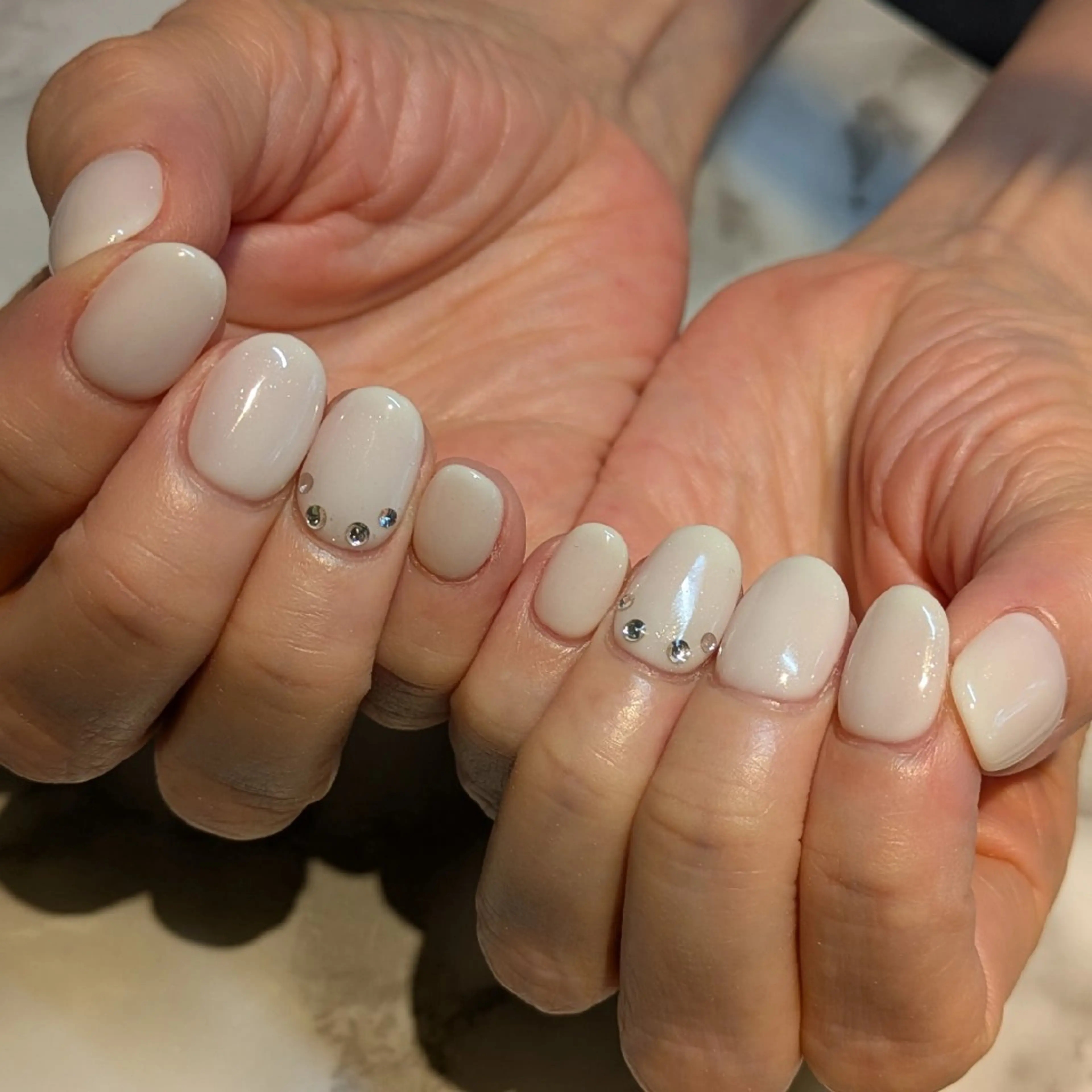 ネイル シンプルネイル ジェヌインネイル 河内のネイルデザイン