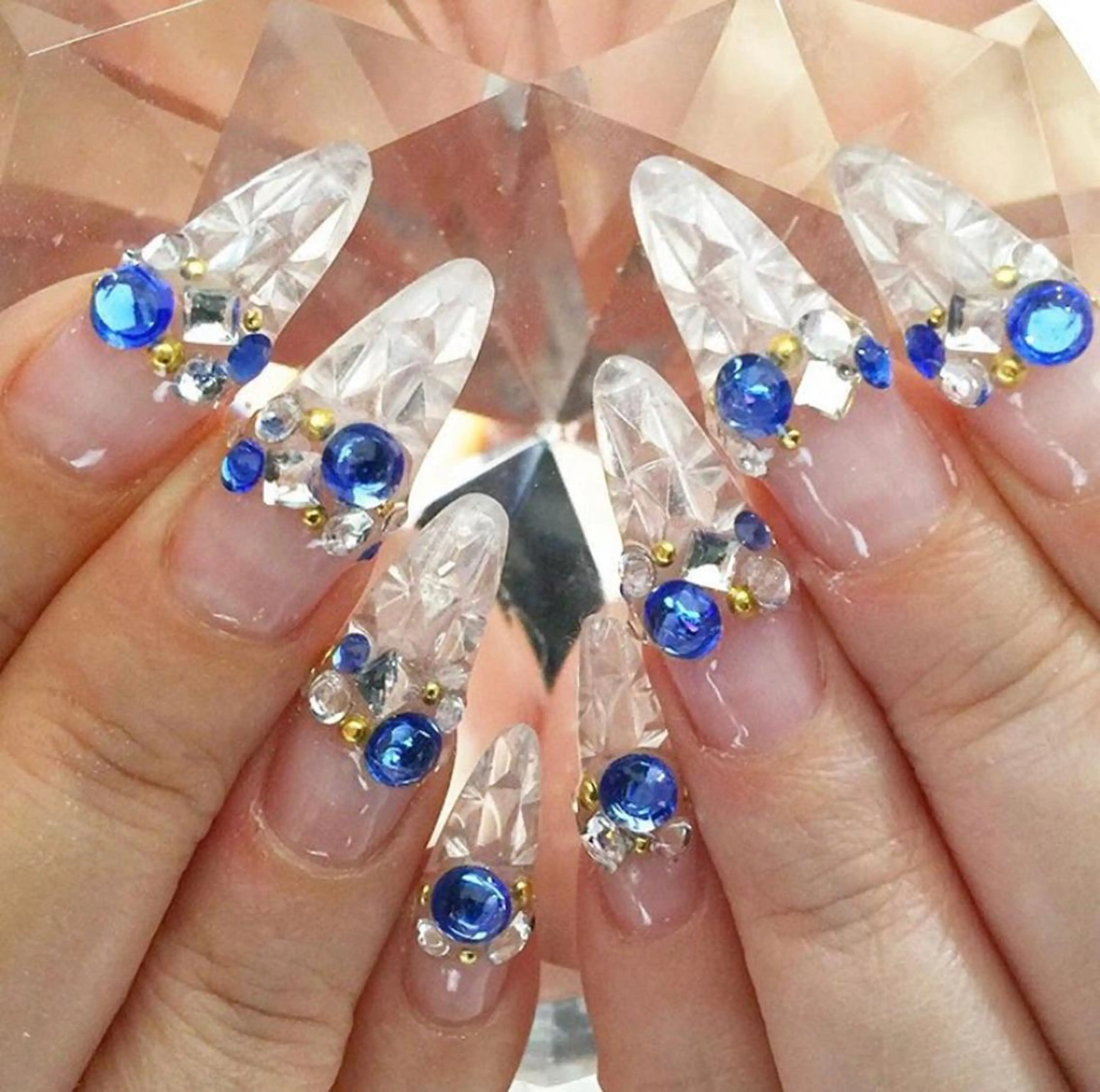 ネイル ネイルチップ YUN 💅のネイルデザイン