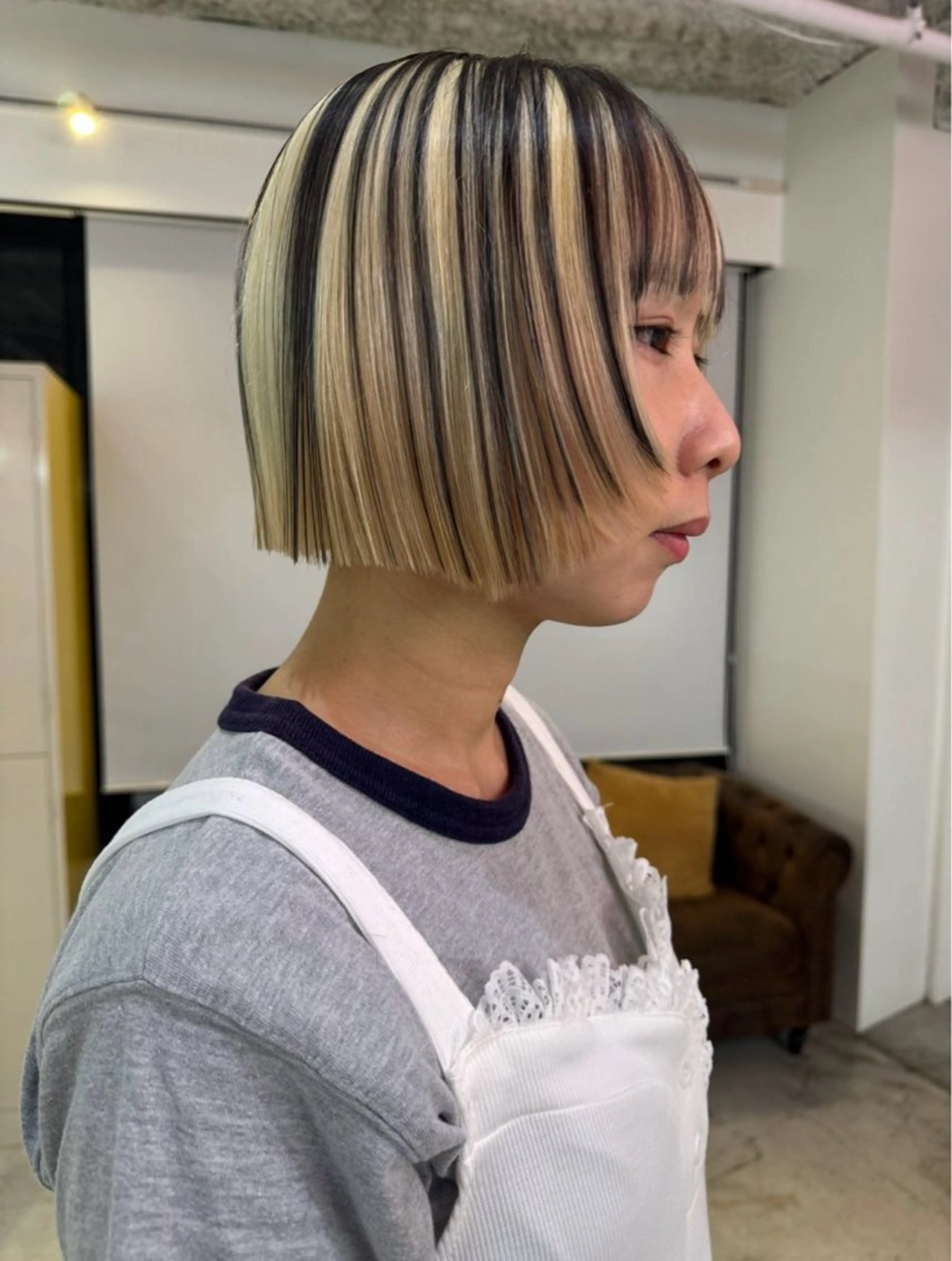 ショート カラー ヘアカラー トリートメント 高明度ハイトーン× ショート/莉音🧤のヘアスタイル