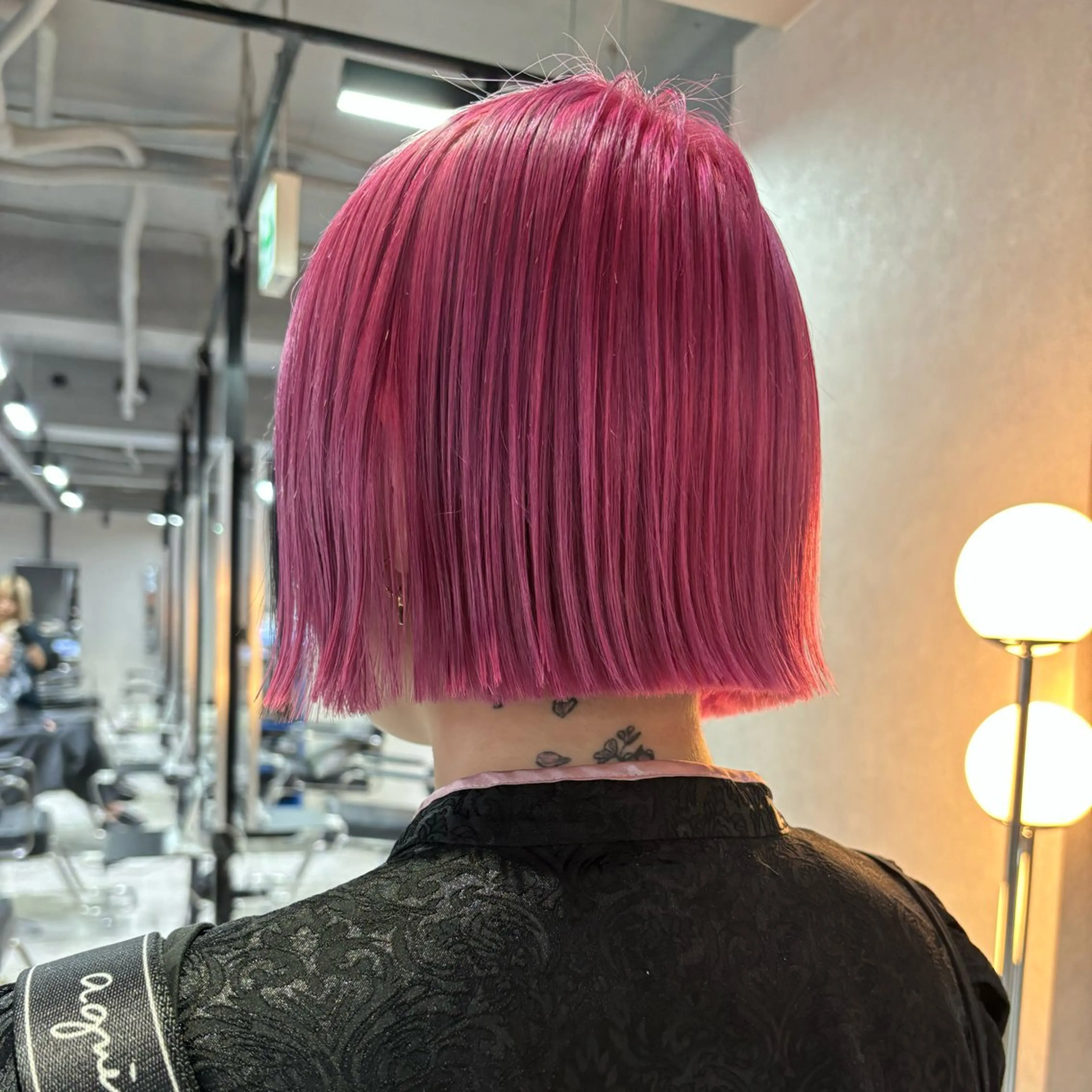 ショート カラー ハイトーンカラー ピンクカラー ボブ カット ヘアカラー ★デザインカラー ハイトーン ももか★のヘアスタイル