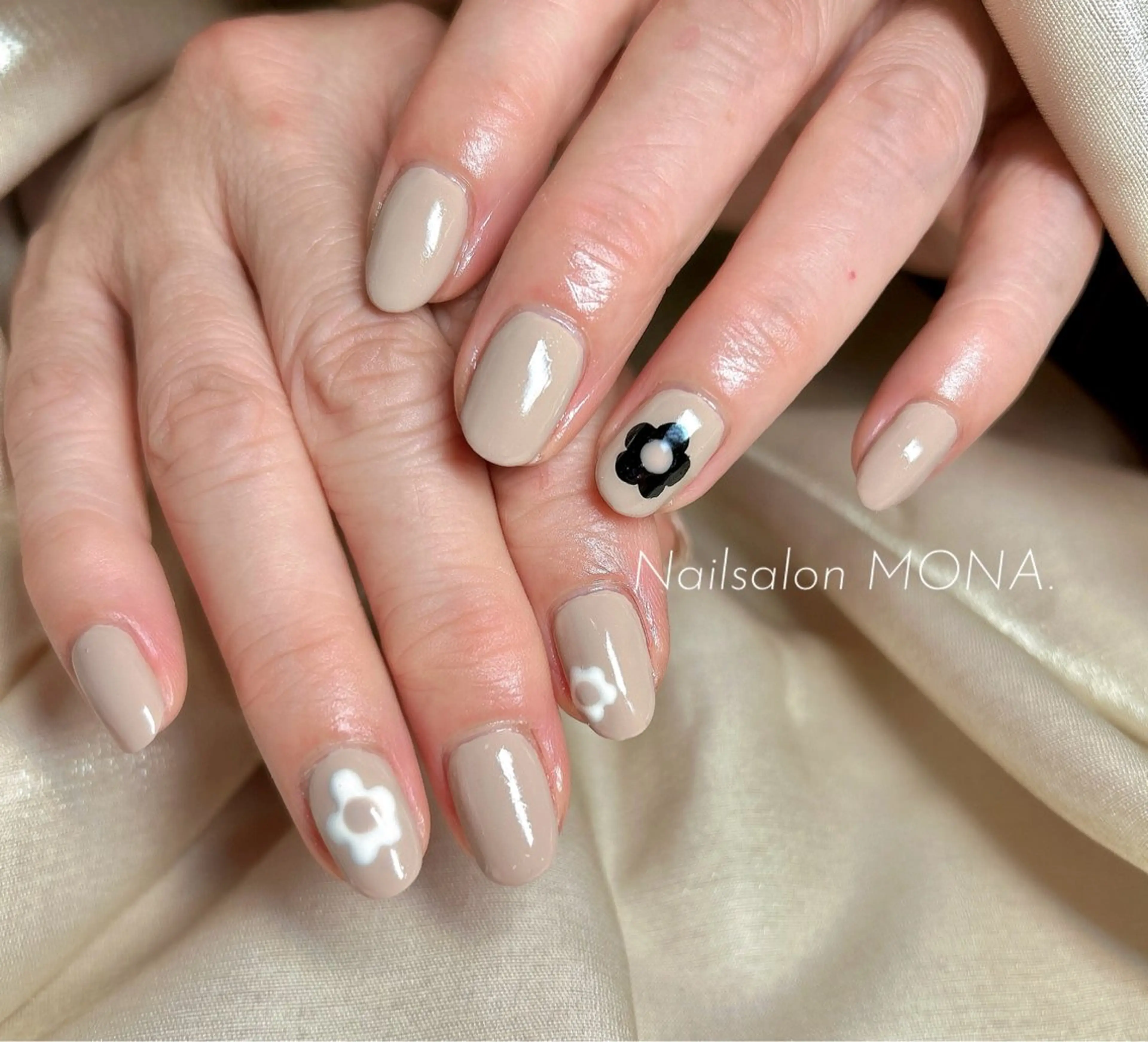 ネイル Nailsalon MONA.のネイルデザイン