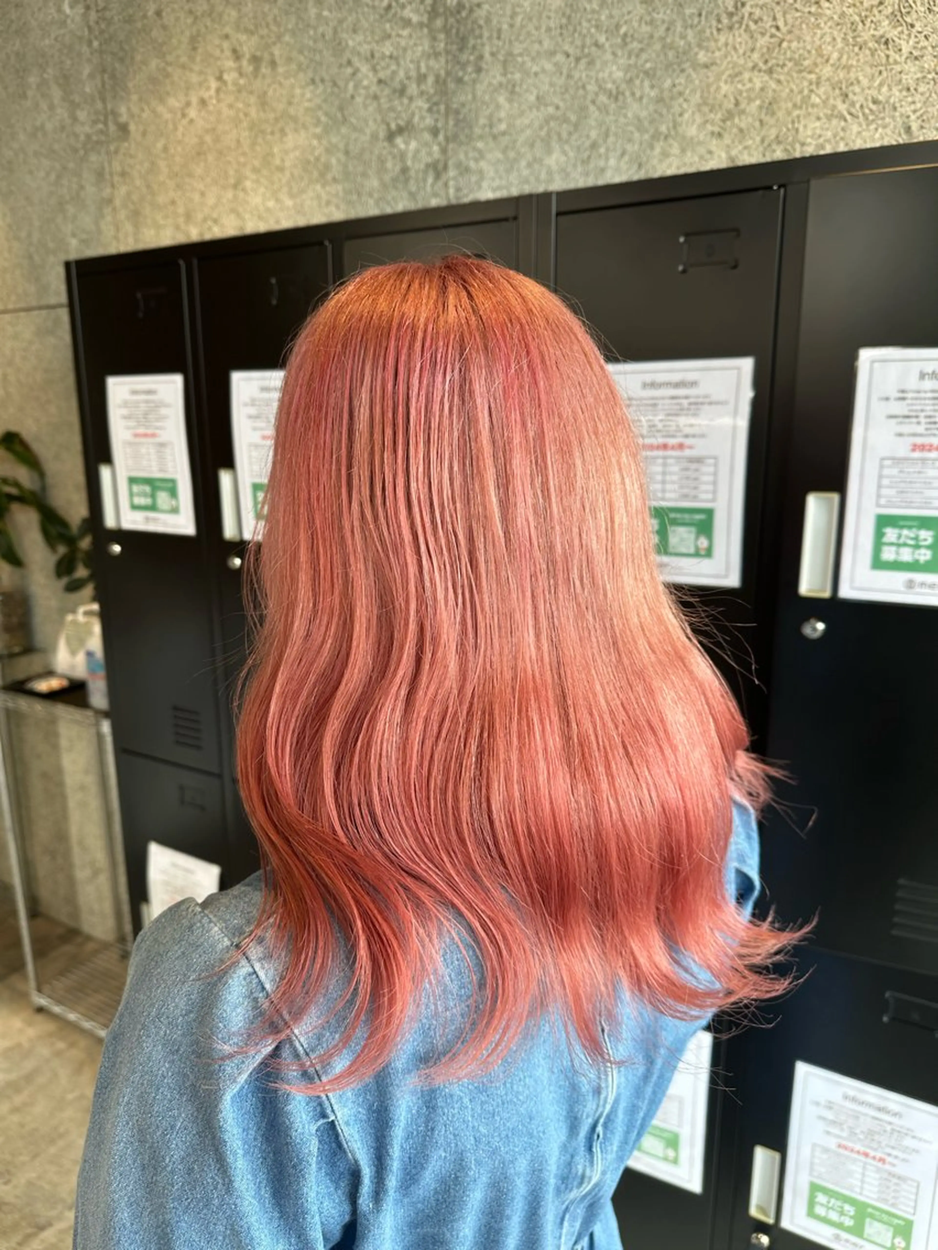 セミロング カラー ブリーチ オレンジ ピンクカラー 髪質改善/艶髪様 🍎豊田修太郎のヘアスタイル