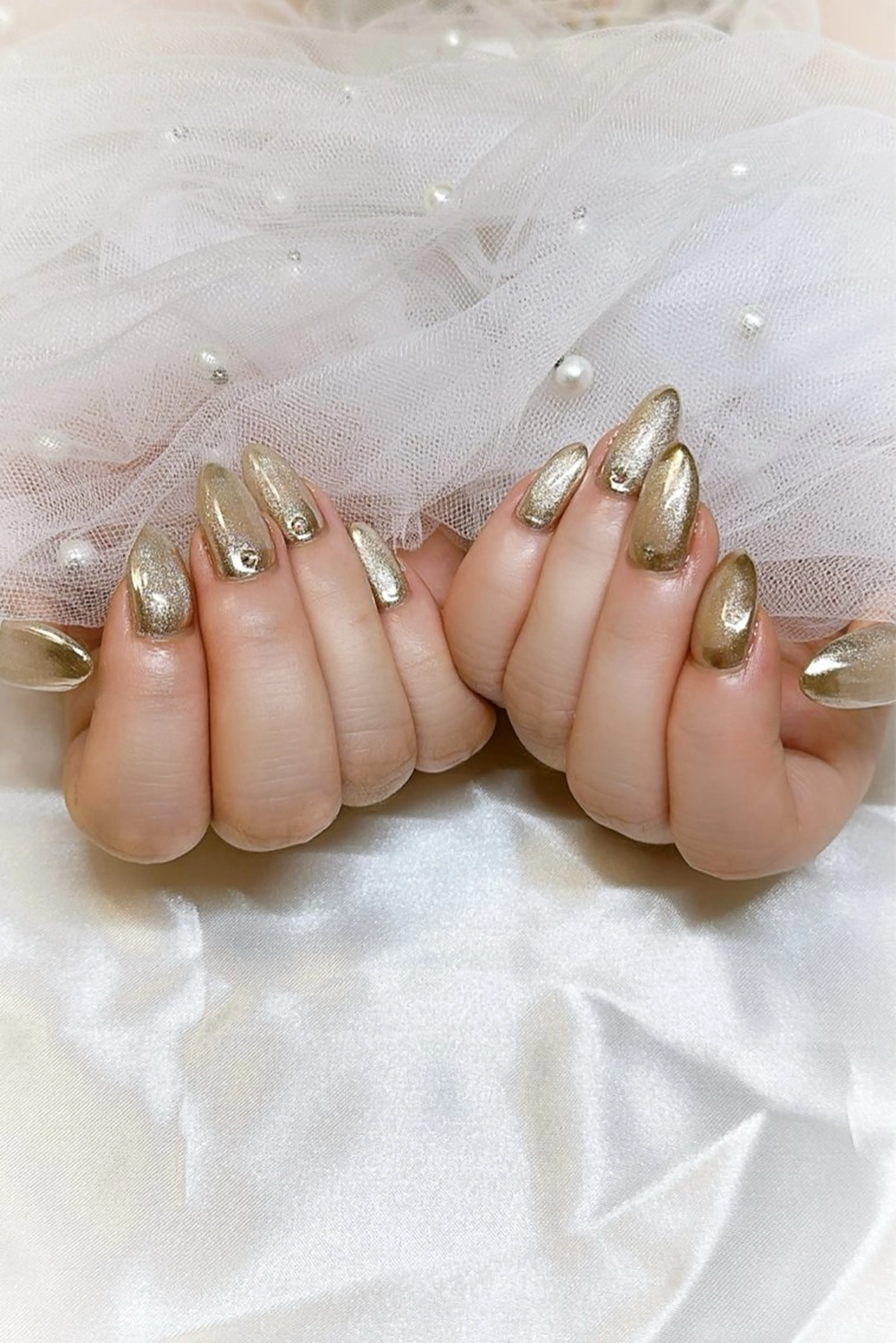 ネイル ゴールド マグネットネイル ミラーネイル オフィスネイル ピンク ハンドネイル Éclat~エクラ~ Mizukiのネイルデザイン