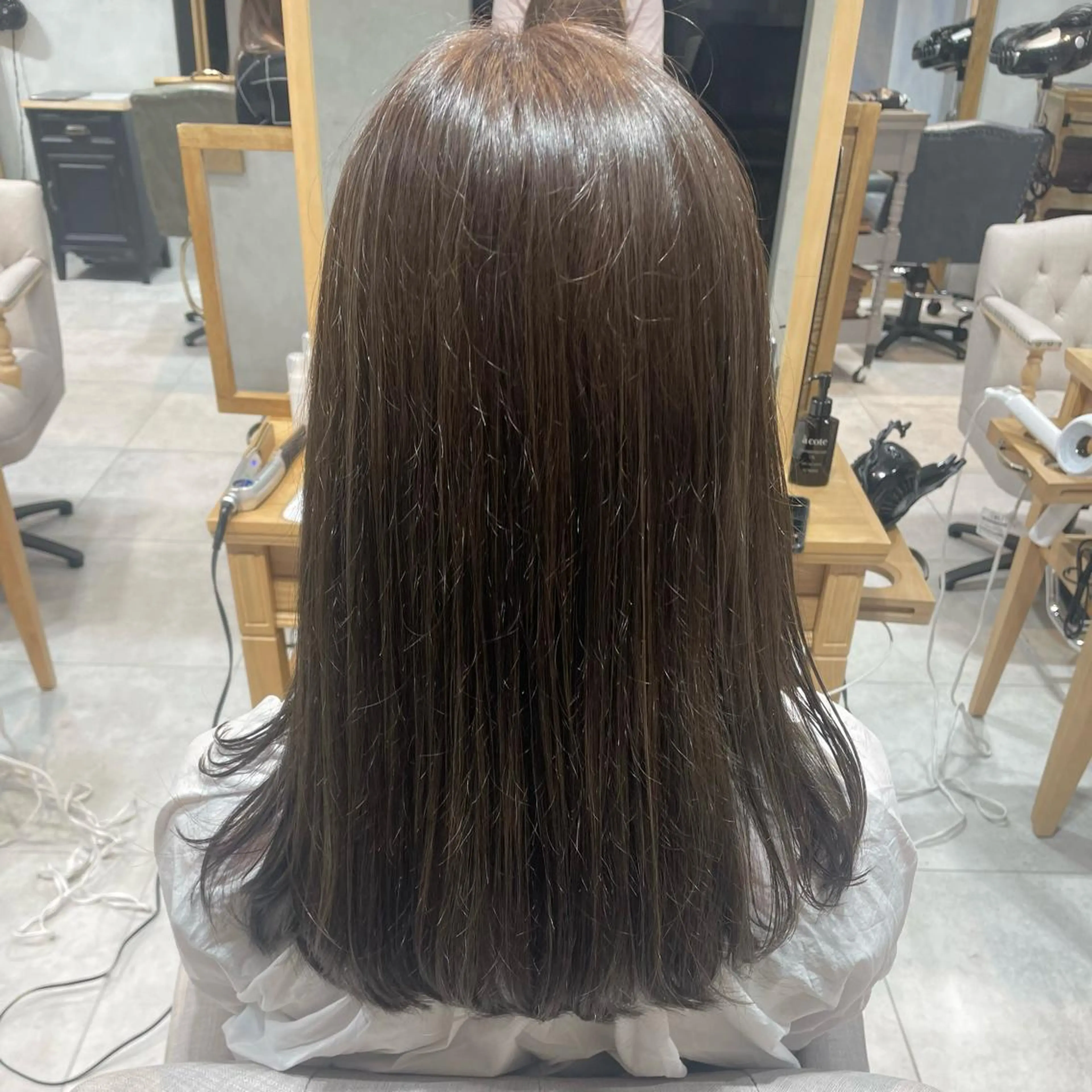ロング カラー 白井 雪乃のヘアスタイル