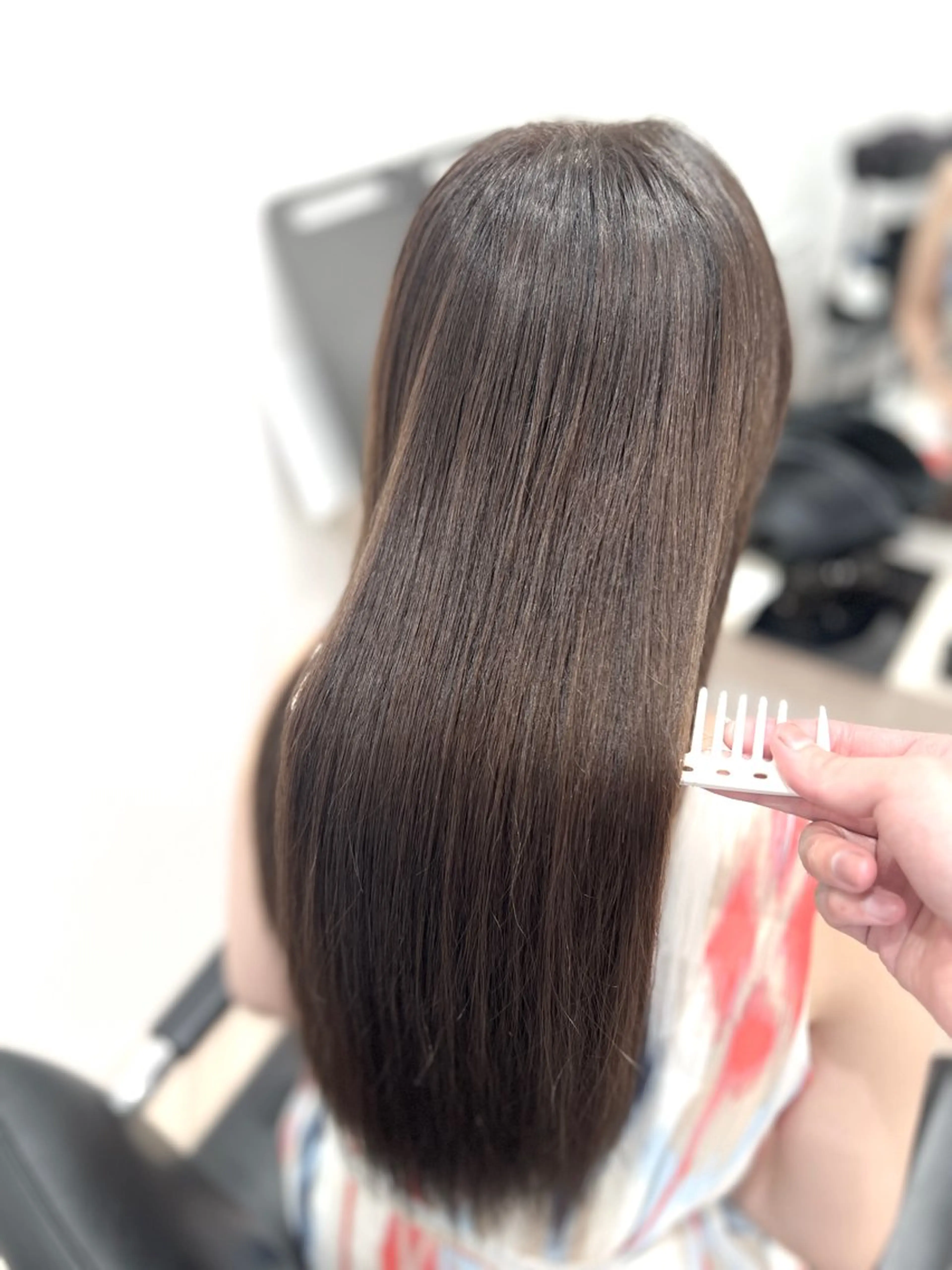 ロング カラー ブリーチ 透明感カラー ダブルカラー グレージュ ブリーチなしカラー カット ヘアカラー トリートメント 顔まわり職人🇰🇷 韓国ヘア/KAITOのヘアスタイル