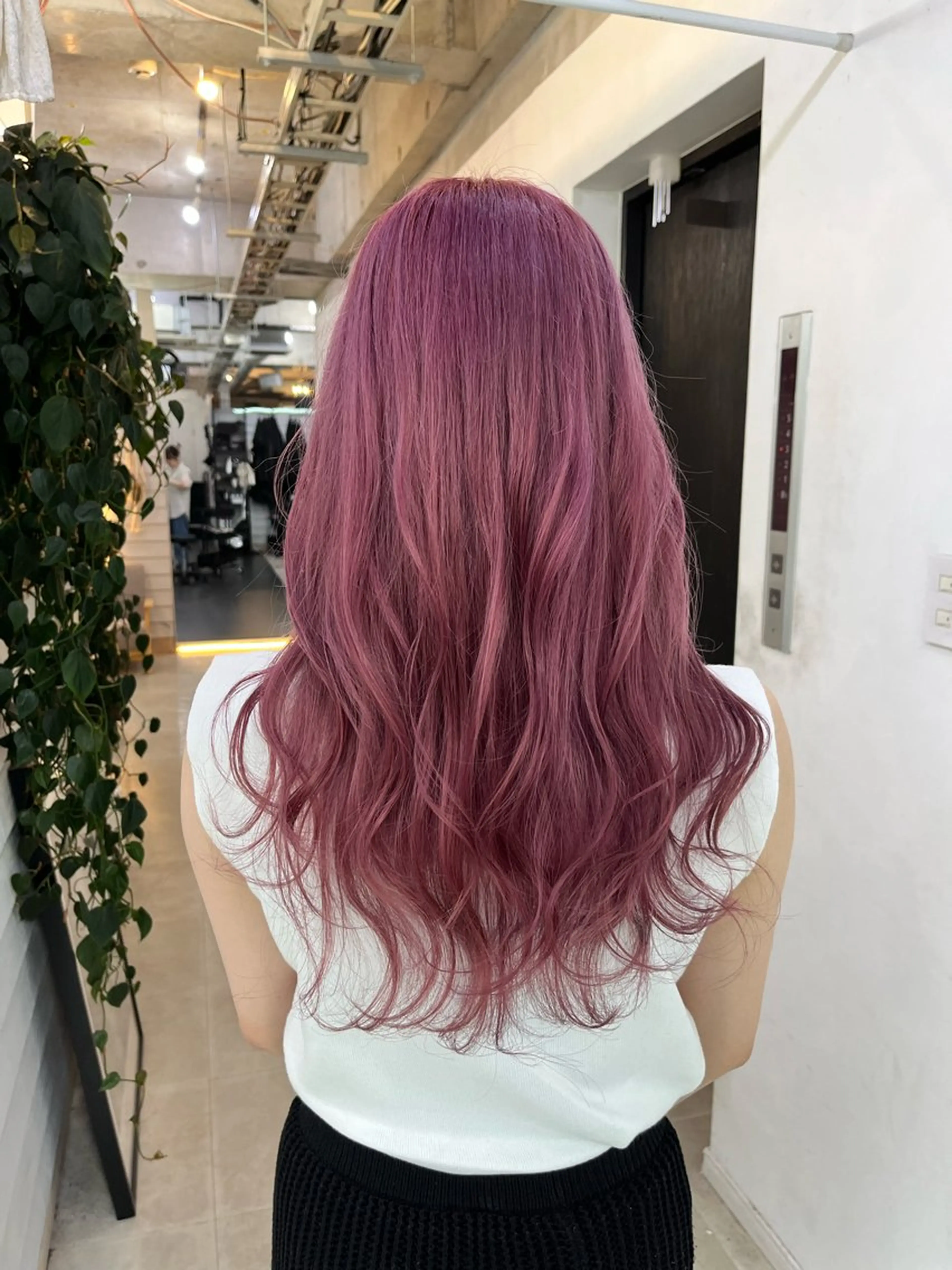 ロング カラー ラベンダーカラー ピンクカラー ピンクラベンダー ヘアカラー トリートメント 柔らかいヘアカラー 大成のヘアスタイル